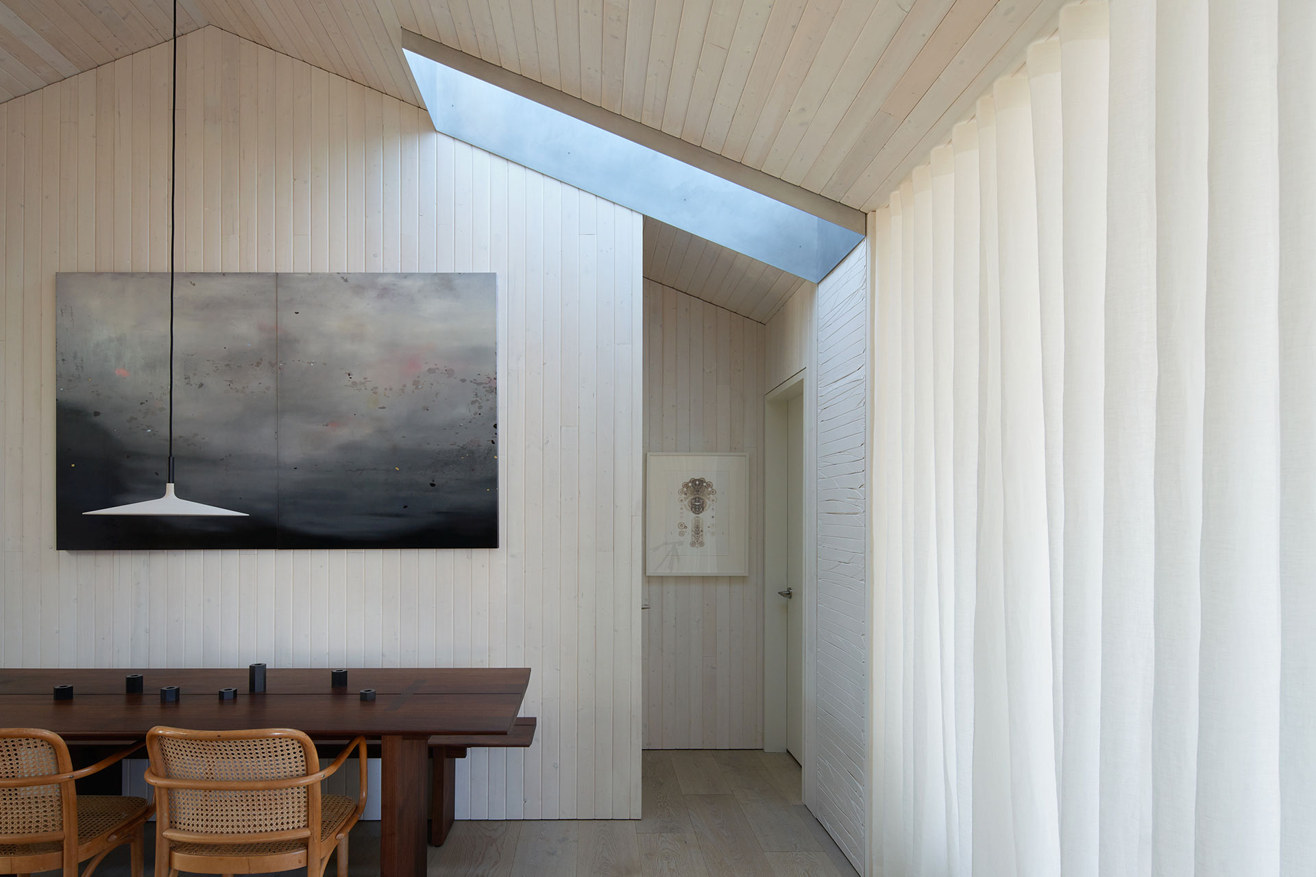 portage-bay-float-home_houseboat_Seattle-usa_interior-space.jpg