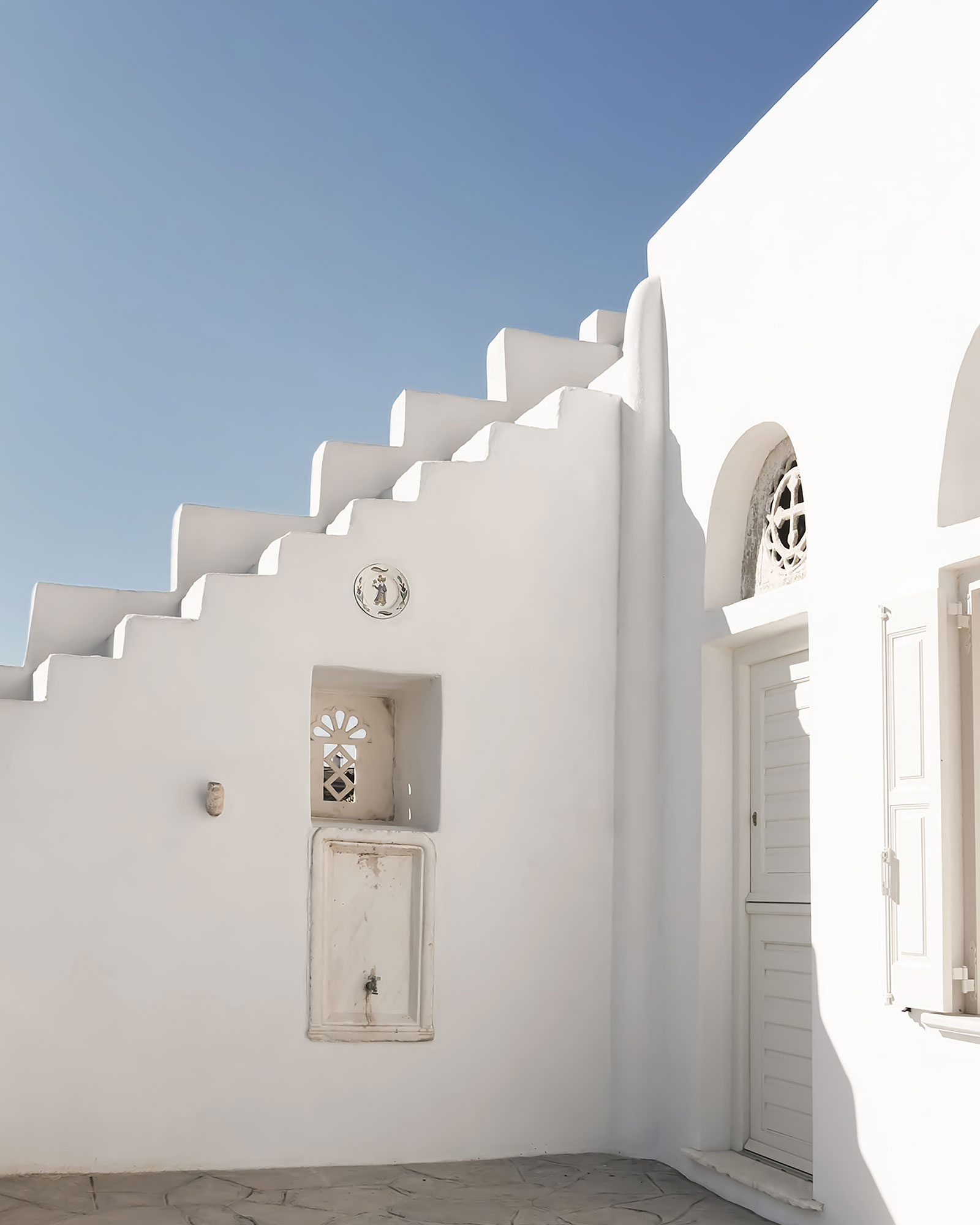 helios-cycladic-stone-house_house_tinos-greece_exterior-facade.jpg