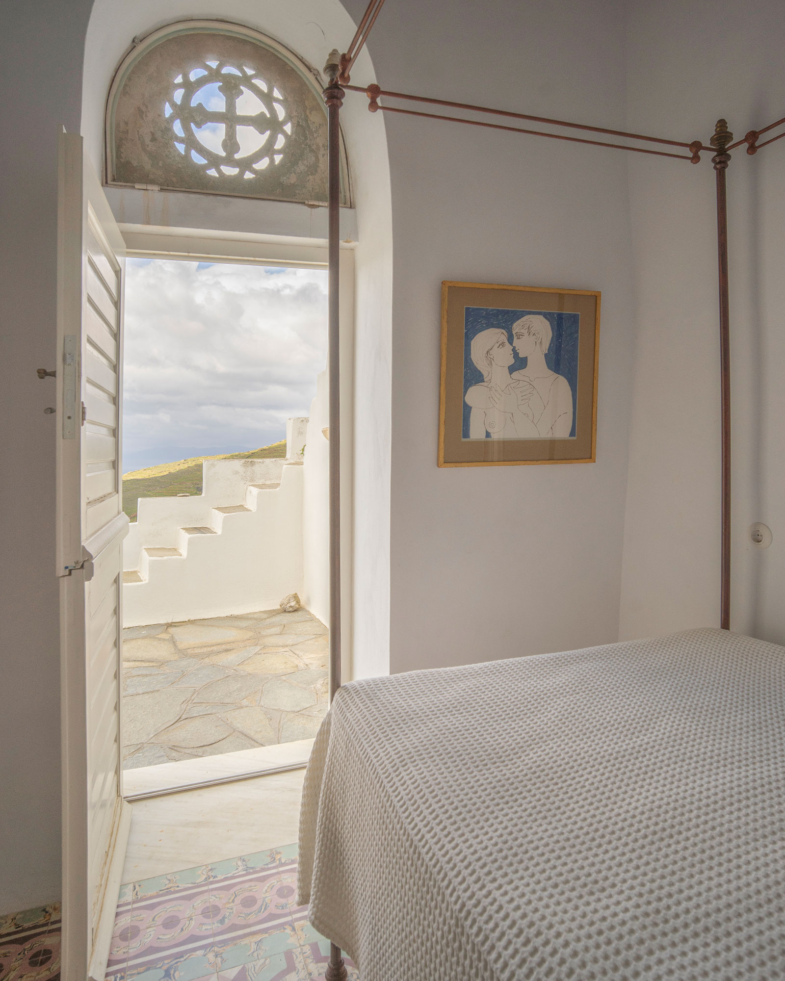 helios-cycladic-stone-house_house_tinos-greece_interior-bedroom-view.jpg