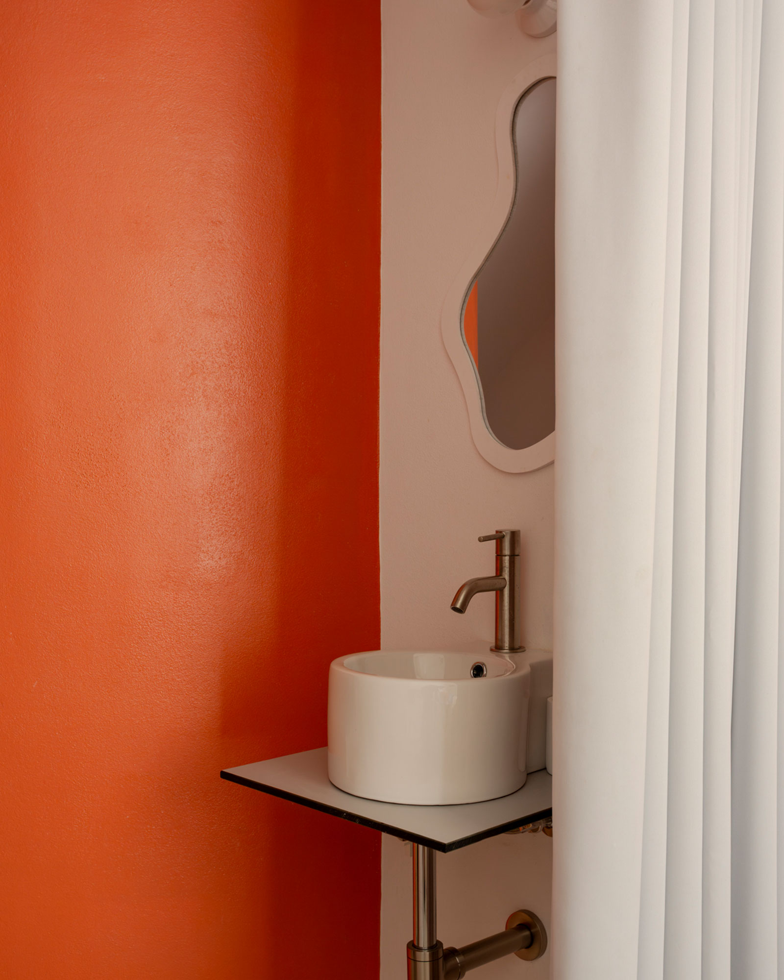 casa-el-naranjo_townhouse_Andalusian-space_interior-bath-room.jpg