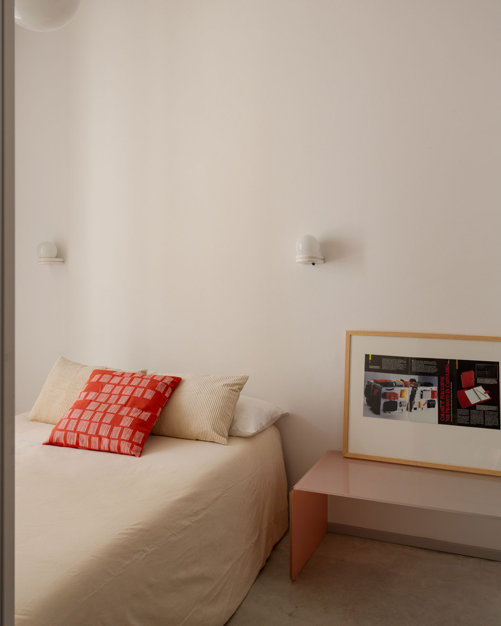 casa-el-naranjo_townhouse_Andalusian-space_interior-bed.jpg