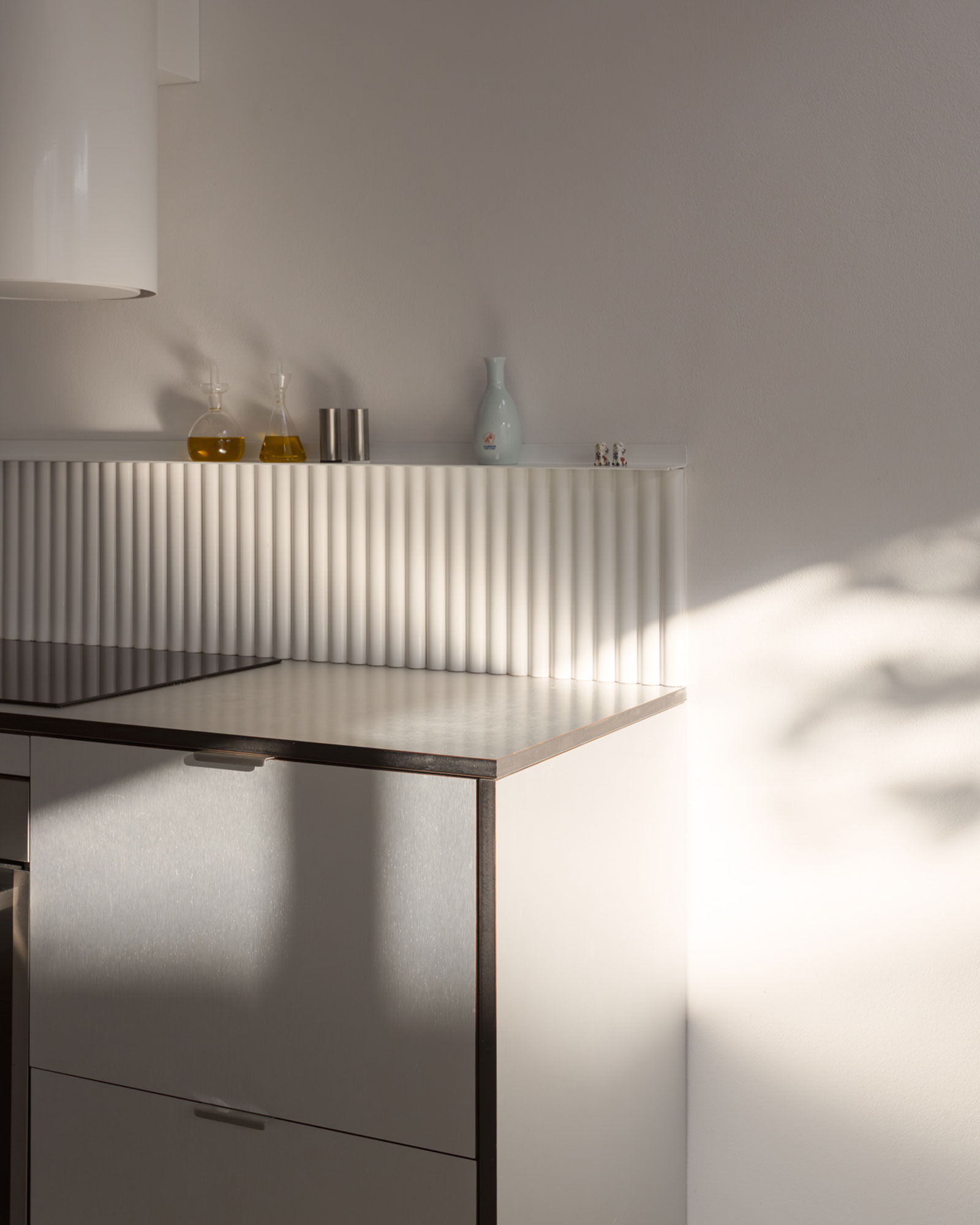 casa-el-naranjo_townhouse_Andalusian-space_interior-kitchen-detail.jpg