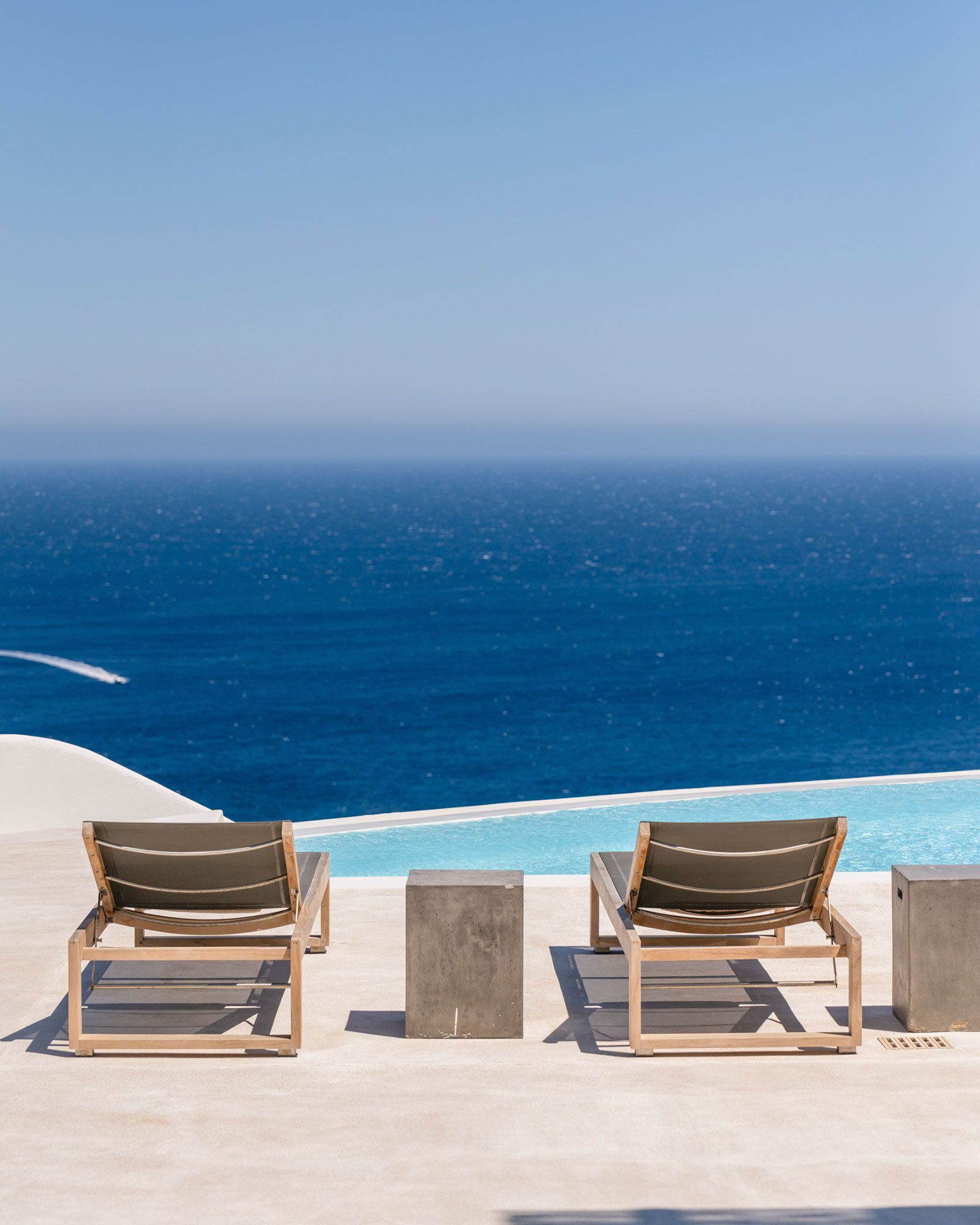 villa-celesta_villa_Mykonos-greece_exterior-detail-view.jpg