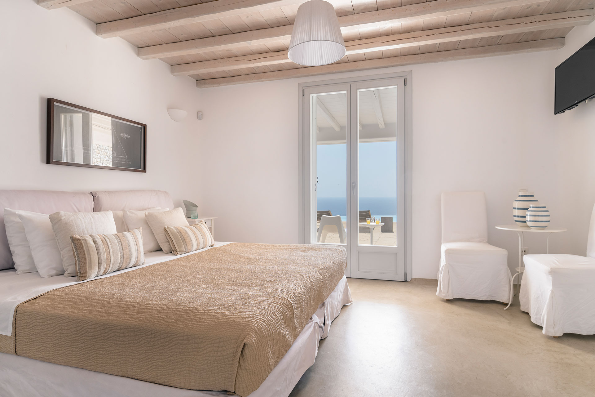 villa-celesta_villa_Mykonos-greece_interior-bed-room.jpg