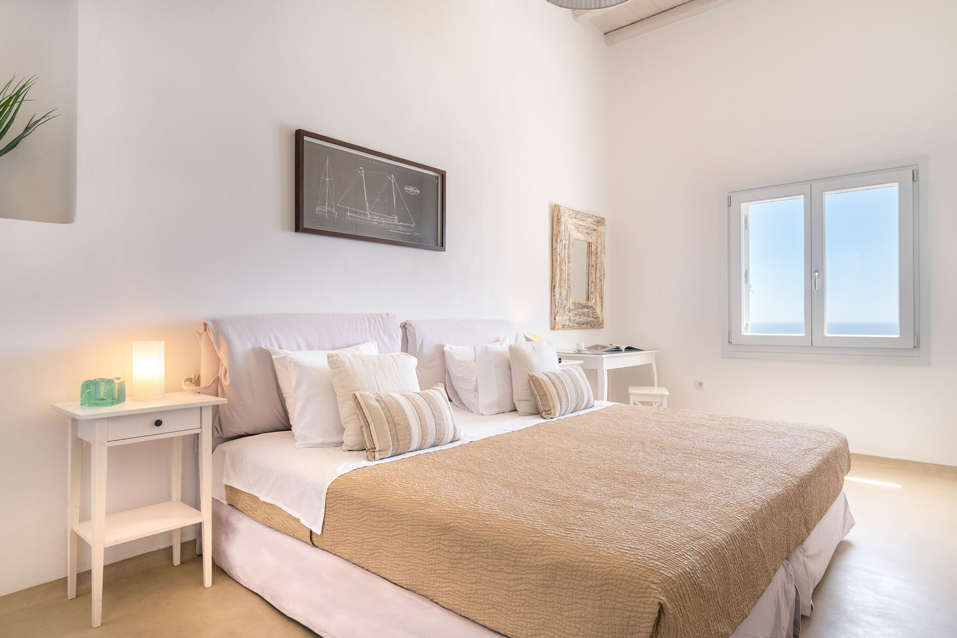 villa-celesta_villa_Mykonos-greece_interior-bedroom.jpg