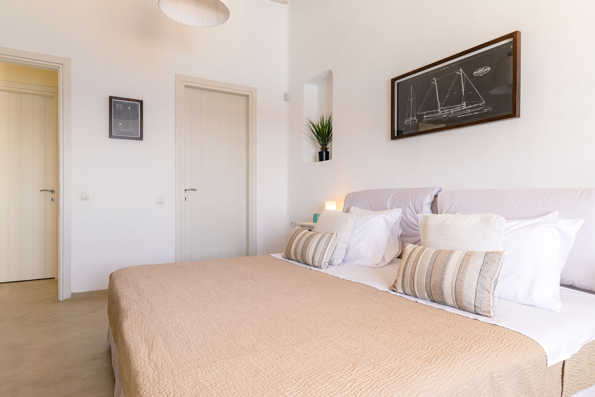 villa-celesta_villa_Mykonos-greece_interior-bedroom-design.jpg
