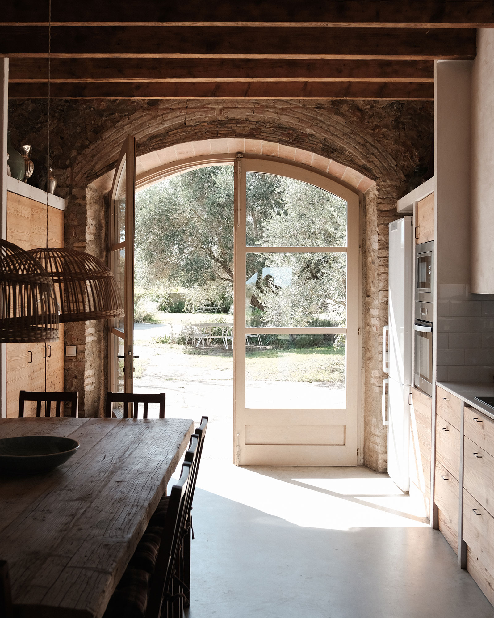 mas-pepito-casa-granado_farmhouse_catalonia-spain_interior-view.jpg
