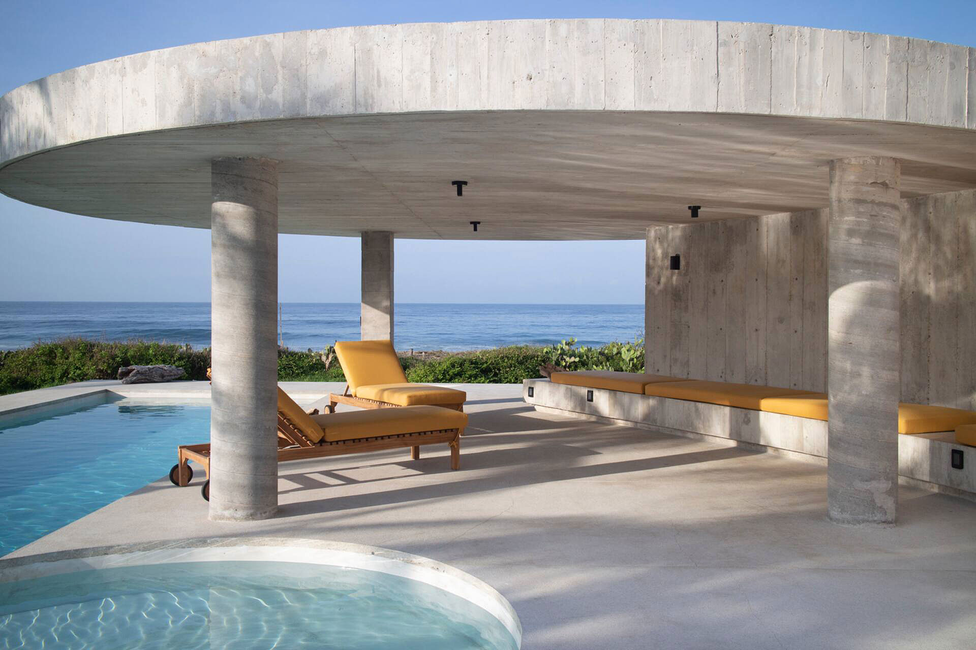 roca-ahumada_villa_puerto-escondido-oaxaca-mexico_exterior-design.jpg
