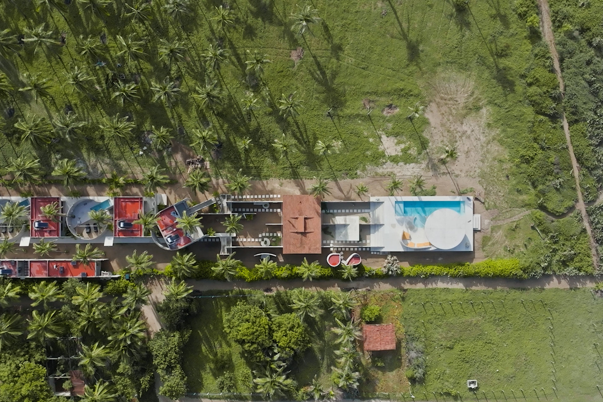 roca-ahumada_villa_puerto-escondido-oaxaca-mexico_exterior-drone.jpg