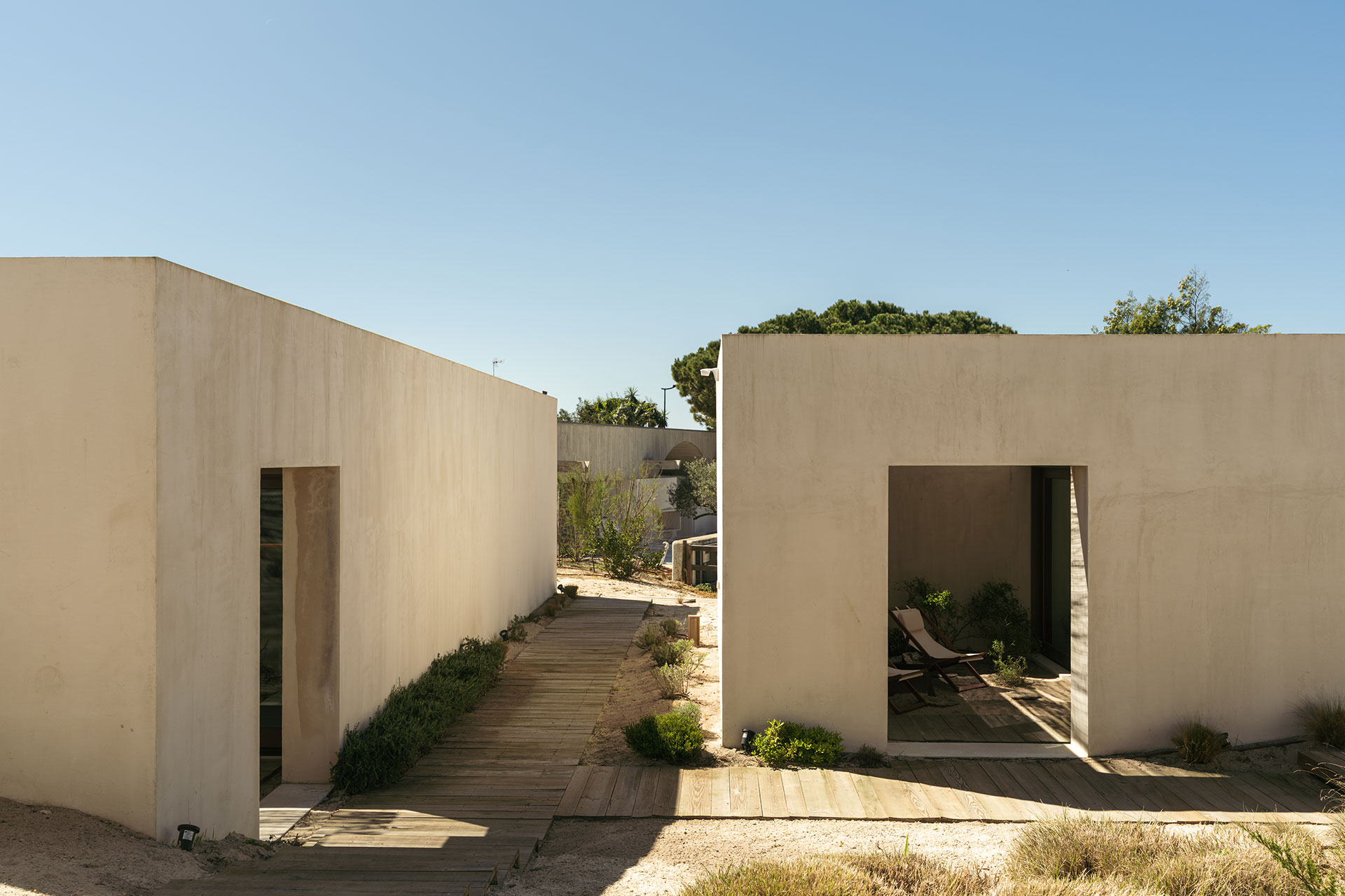 the-sand-house_villa_comporta-portugal_exterior-facade.jpg