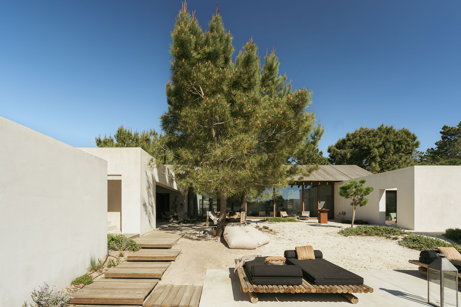 the-sand-house_villa_comporta-portugal_exterior-space.jpg