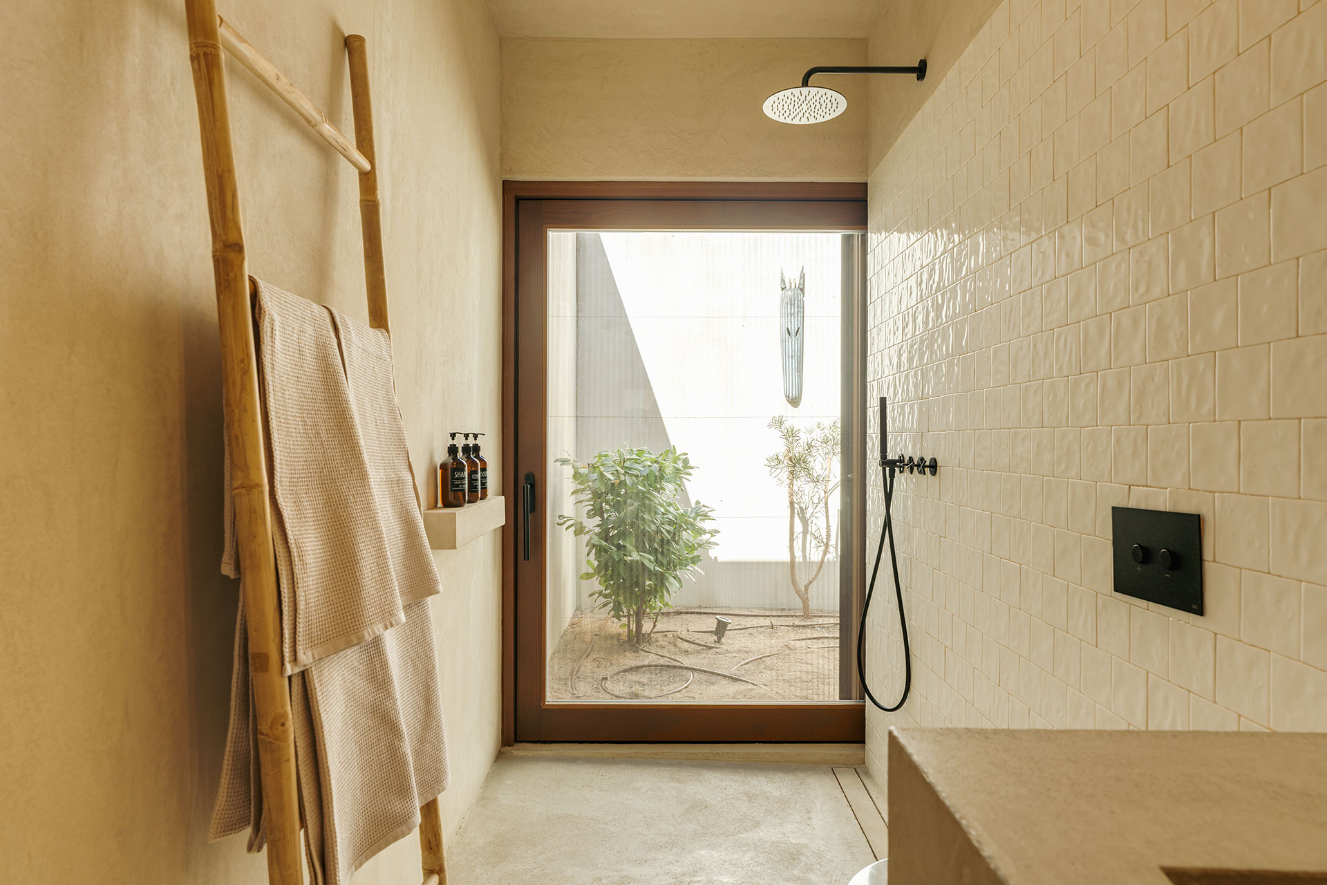 the-sand-house_villa_comporta-portugal_interior-bathroom.jpg