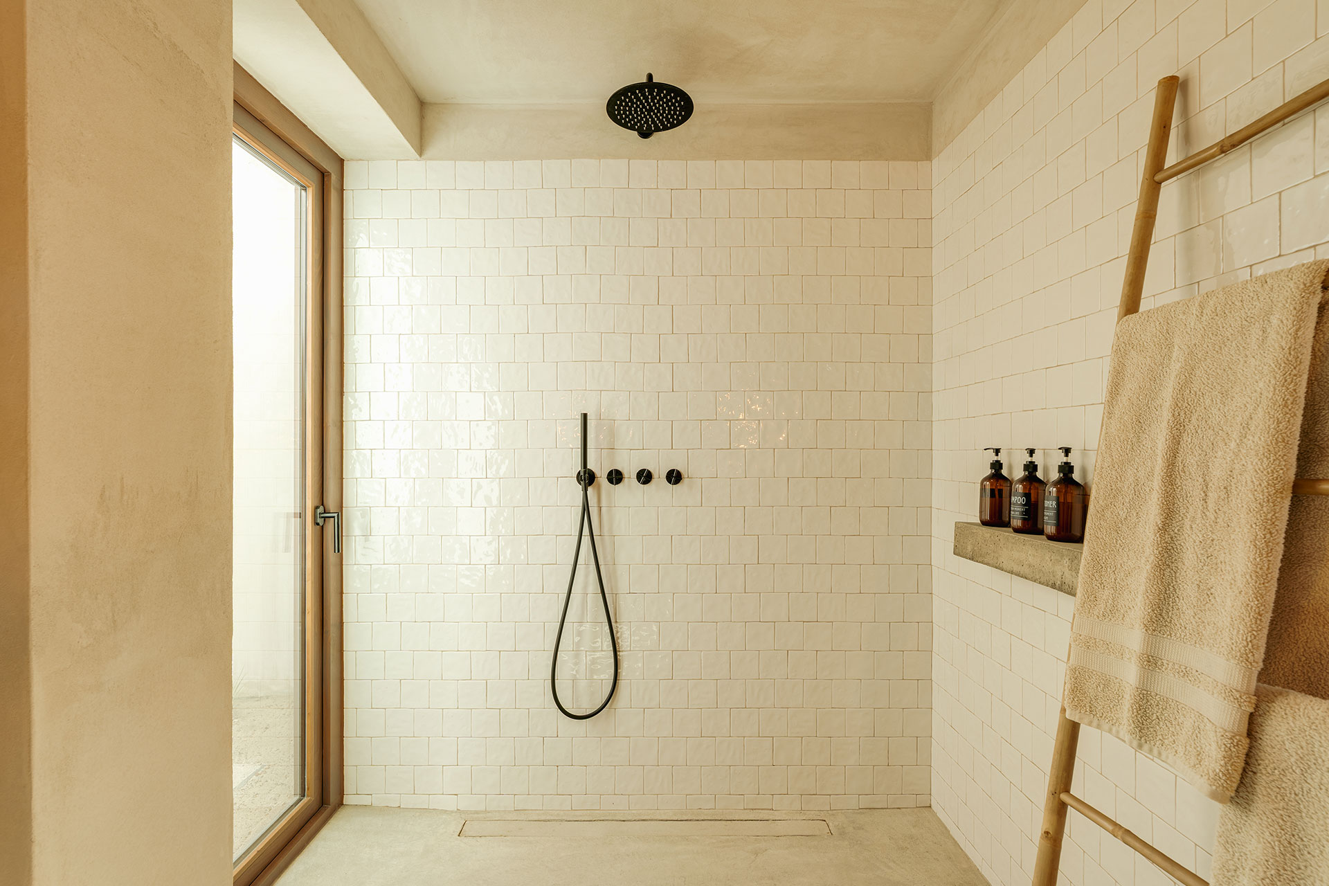 the-sand-house_villa_comporta-portugal_interior-shower.jpg
