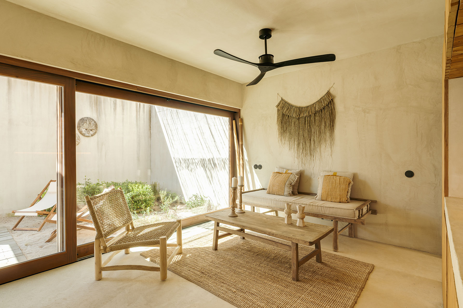the-sand-house_villa_comporta-portugal_interior-window.jpg