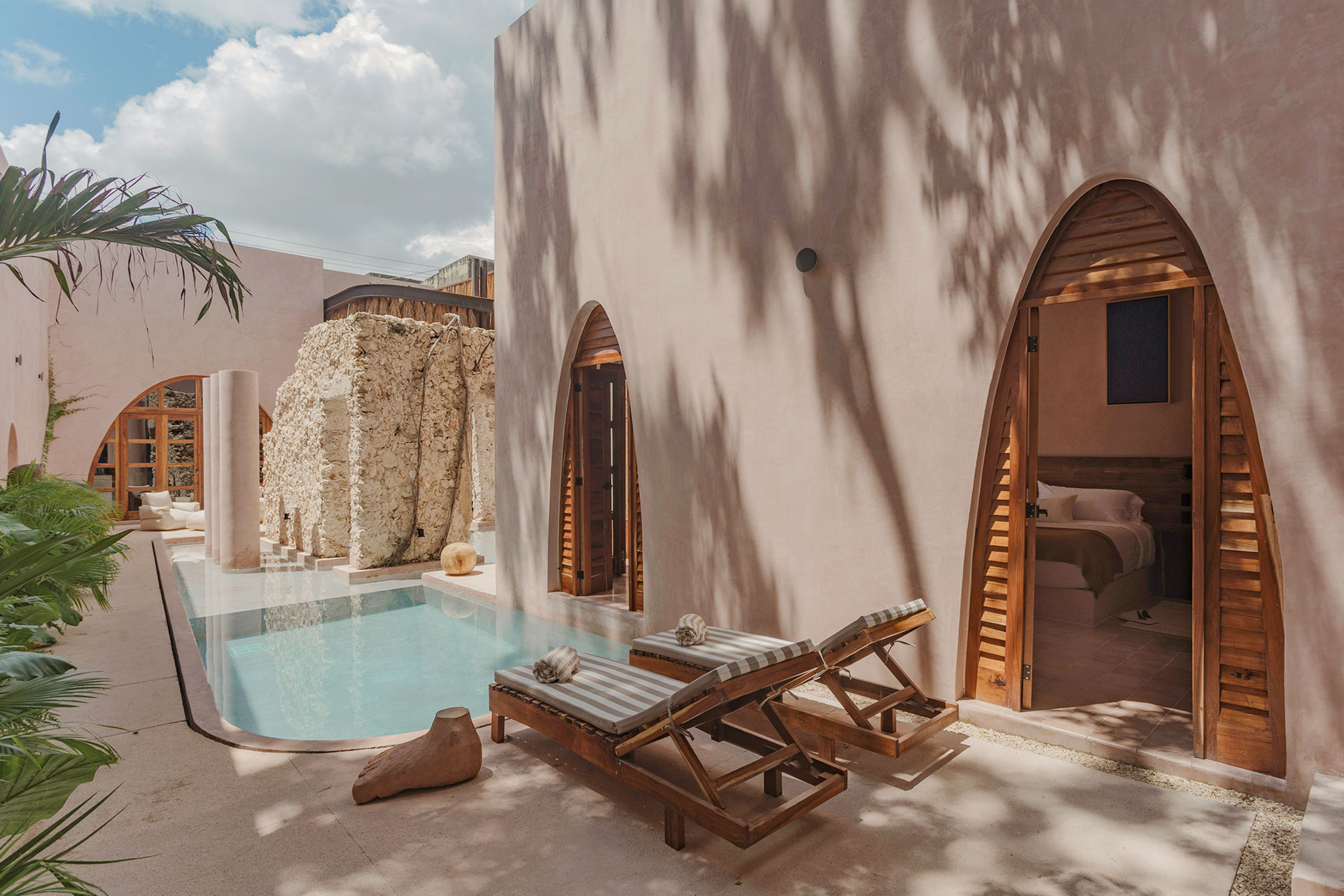 casa-rosa_villa_merida-mexico_exterior.jpg