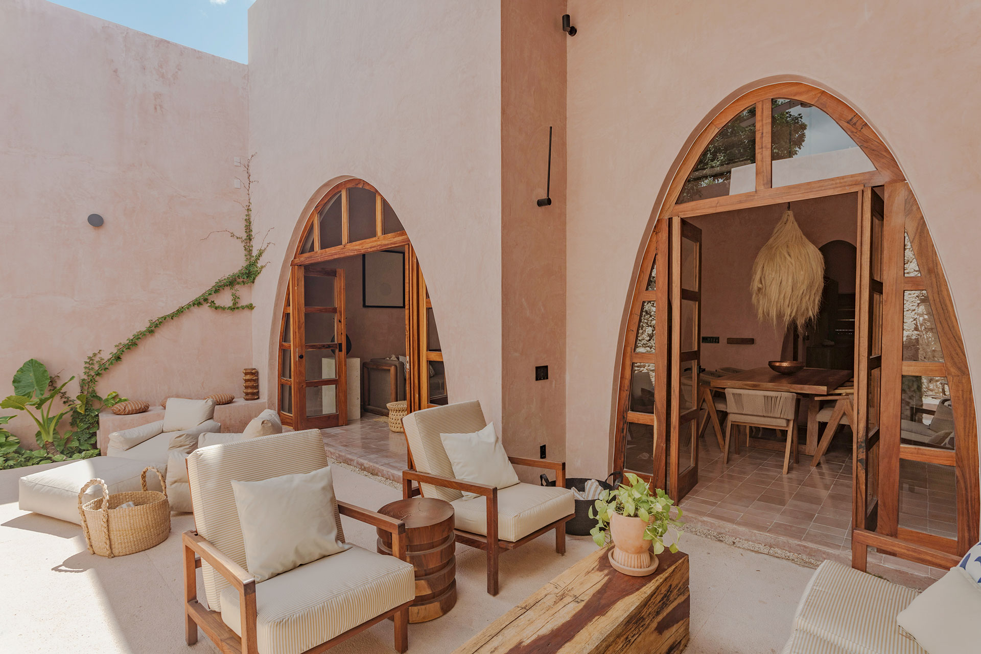 casa-rosa_villa_merida-mexico_exterior-terrace.jpg