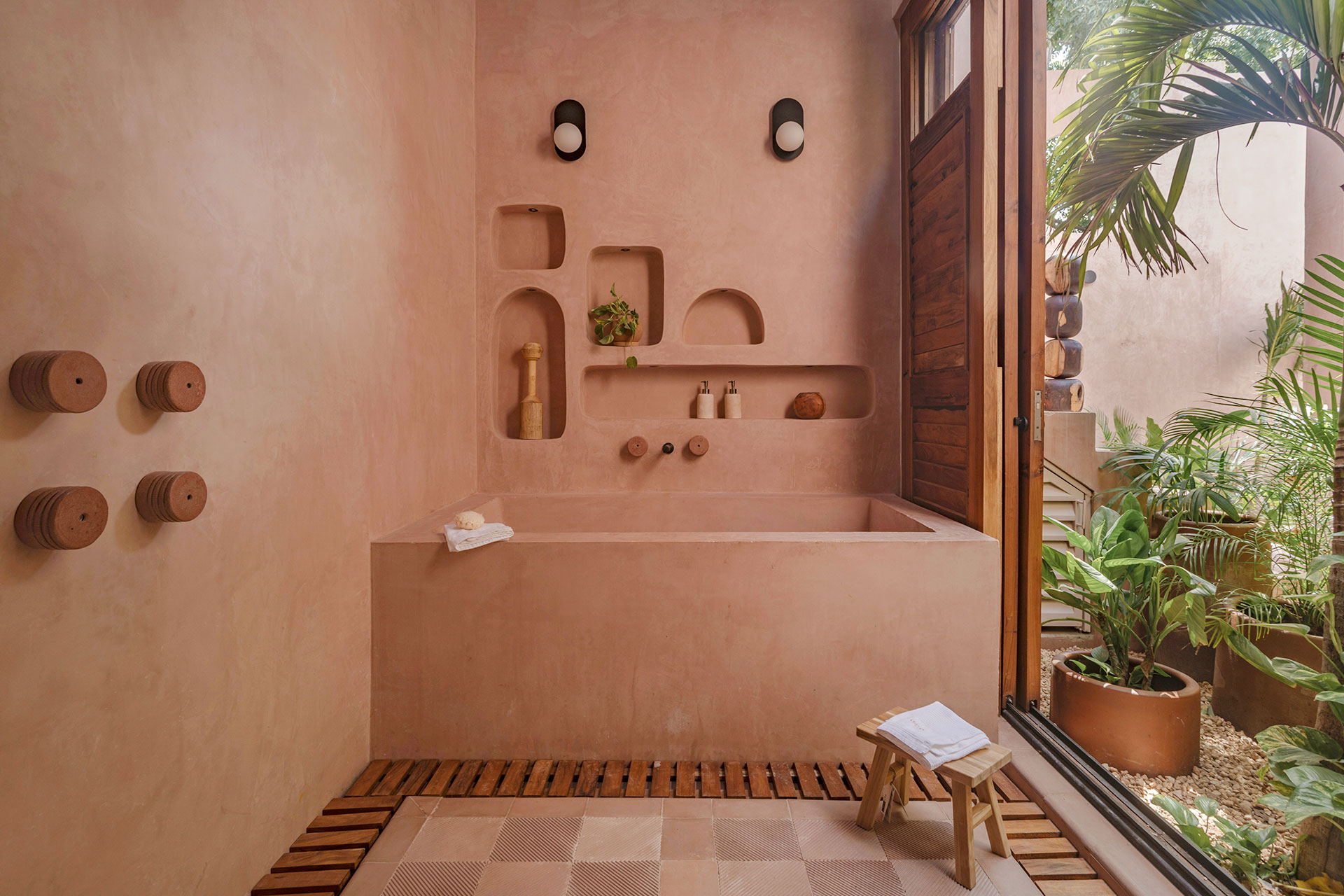 casa-rosa_villa_merida-mexico_interior-bathroom.jpg