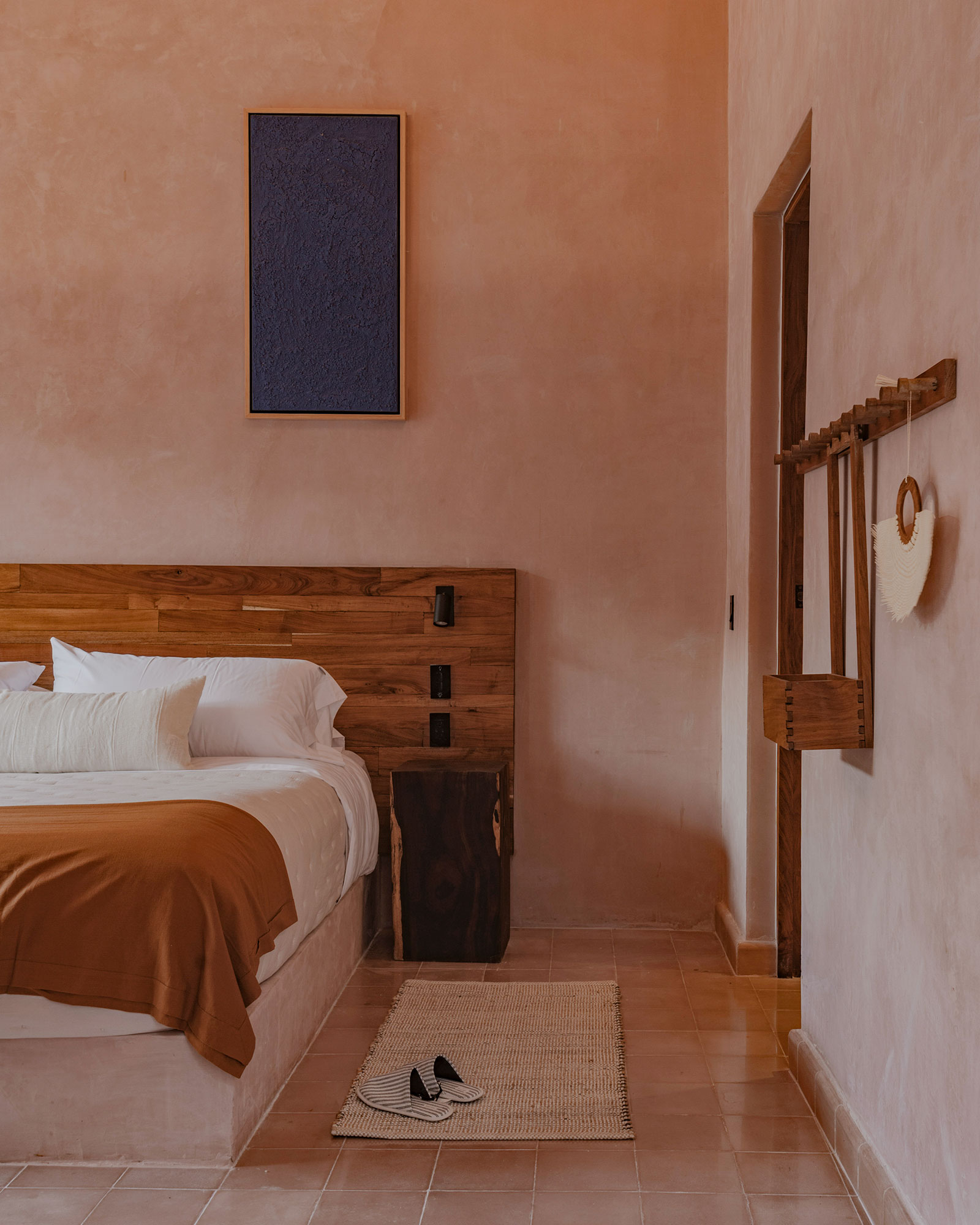 casa-rosa_villa_merida-mexico_interior-bed.jpg