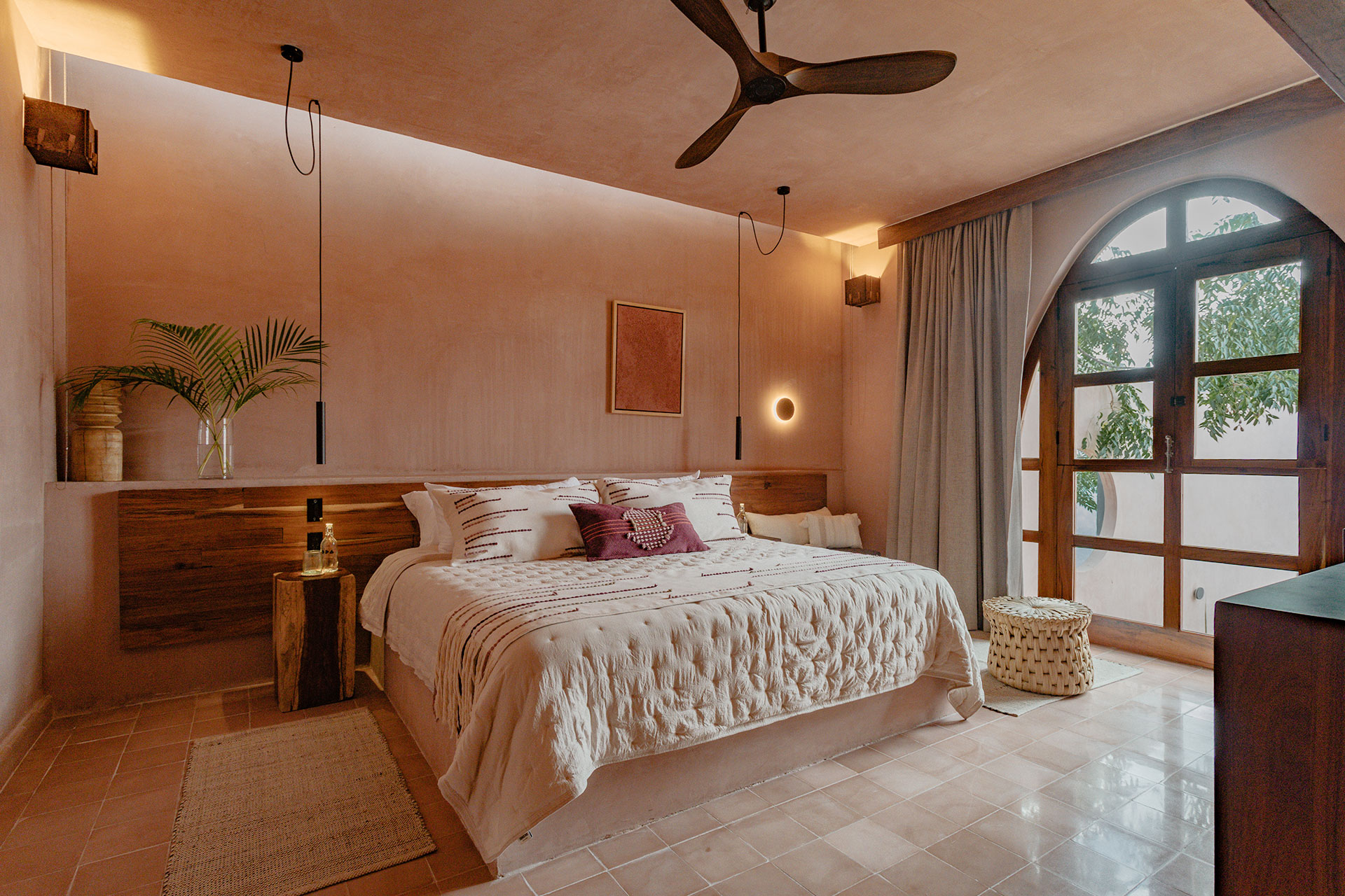 casa-rosa_villa_merida-mexico_interior-bed-room.jpg