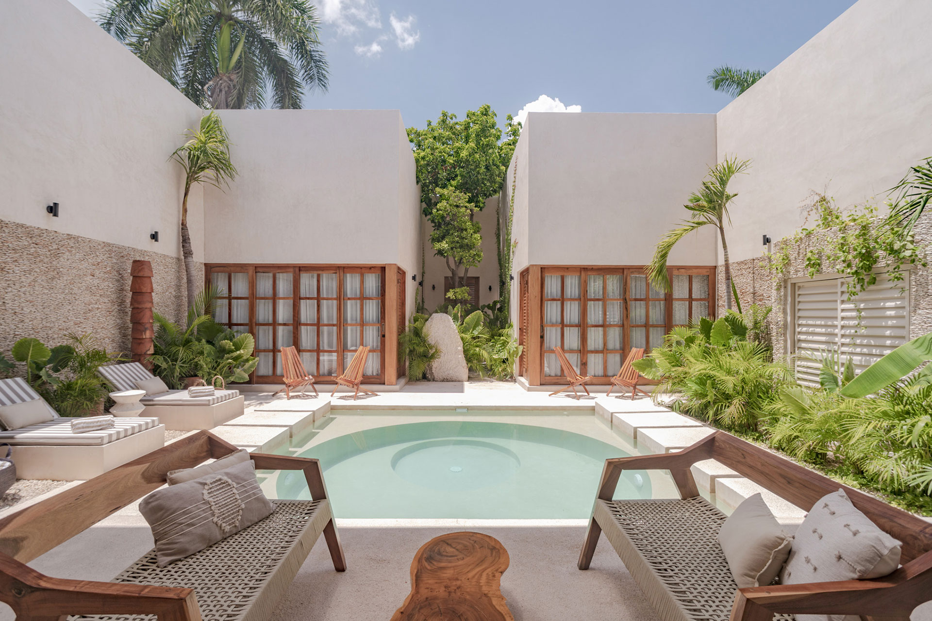 casa-piedra-merida_villa_merida-mexico_exterior-space.jpg