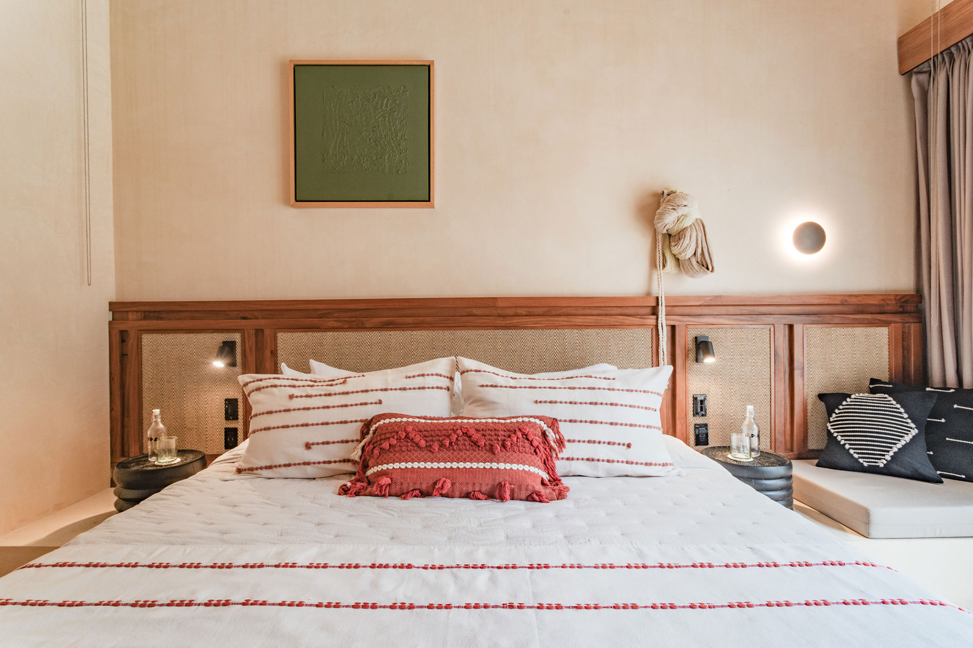 casa-piedra-merida_villa_merida-mexico_interior-bed.jpg