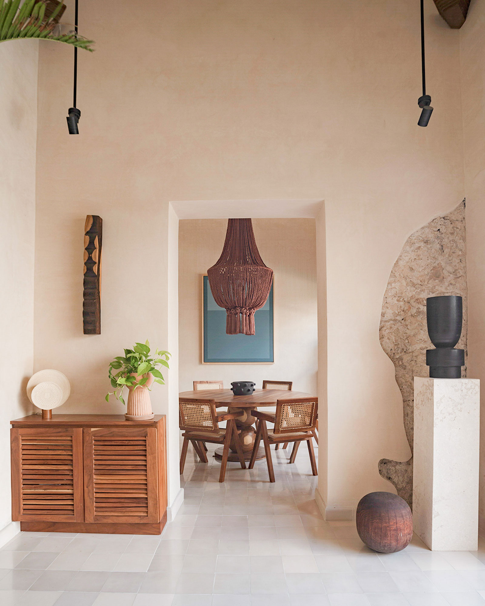 casa-piedra-merida_villa_merida-mexico_interior-entrance.jpg