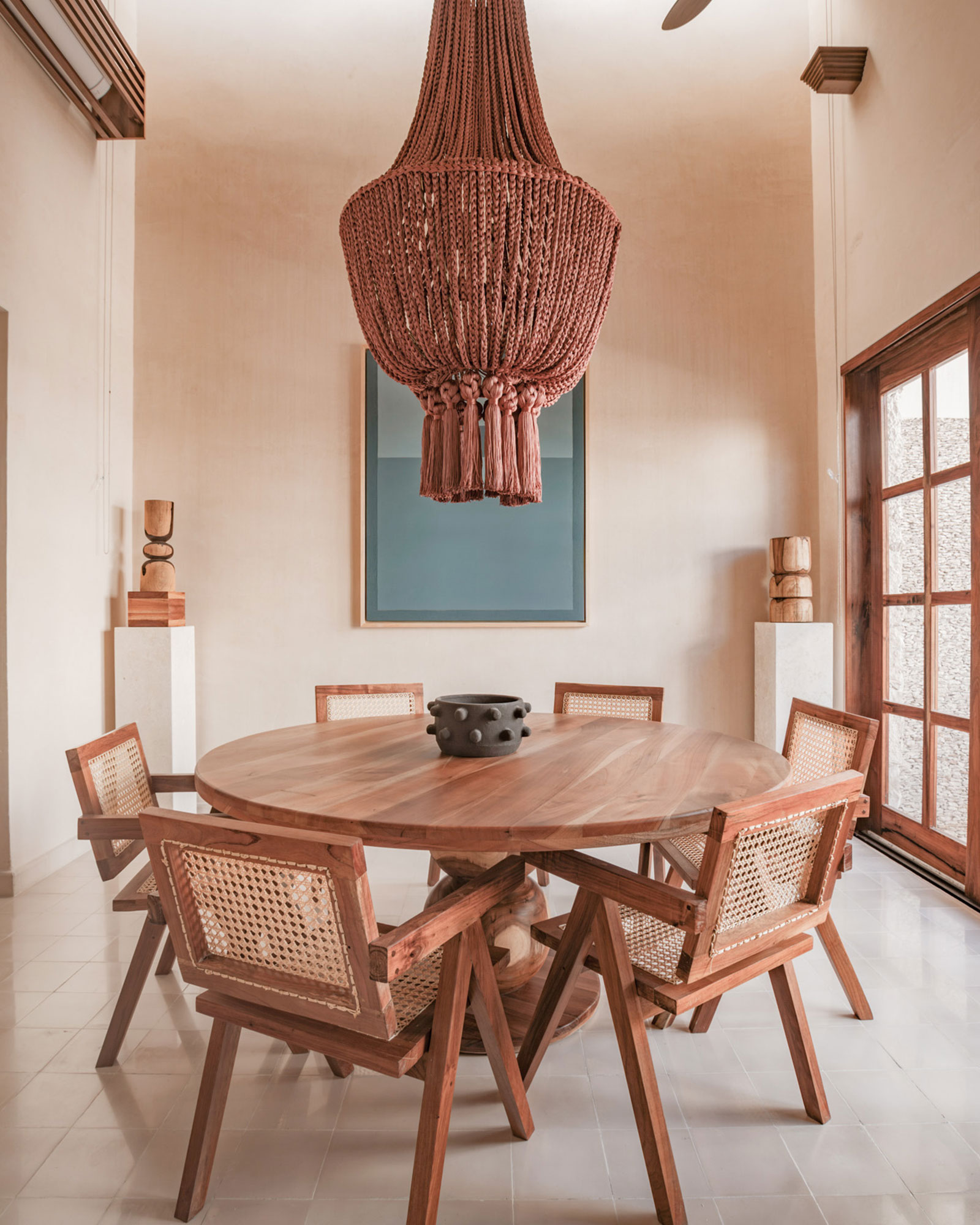 casa-piedra-merida_villa_merida-mexico_interior-table.jpg