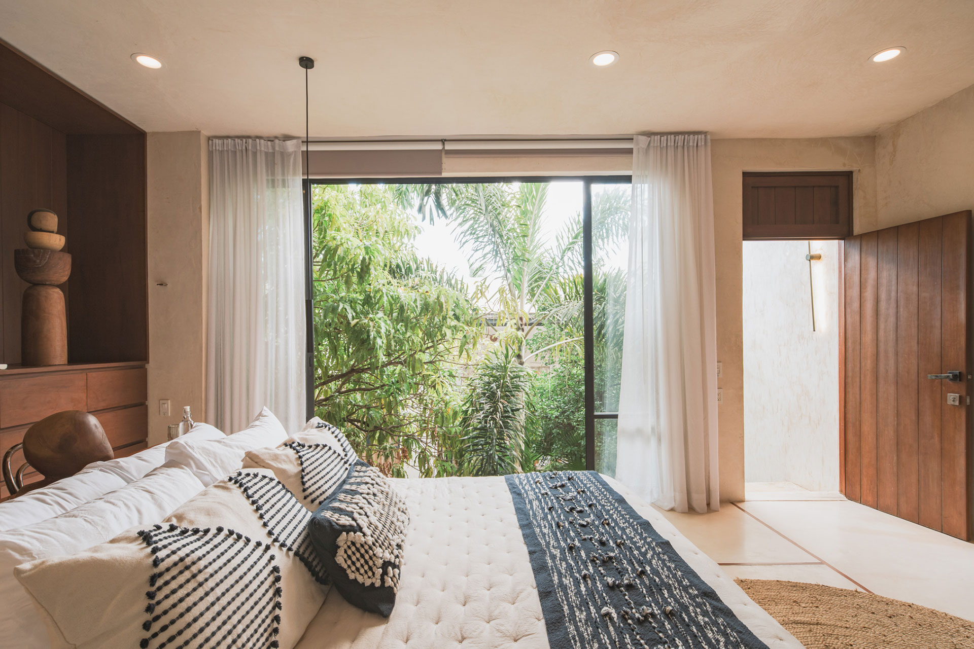 casa-ki-merida_house_merida-mexico_interior-bedroom-view.jpg