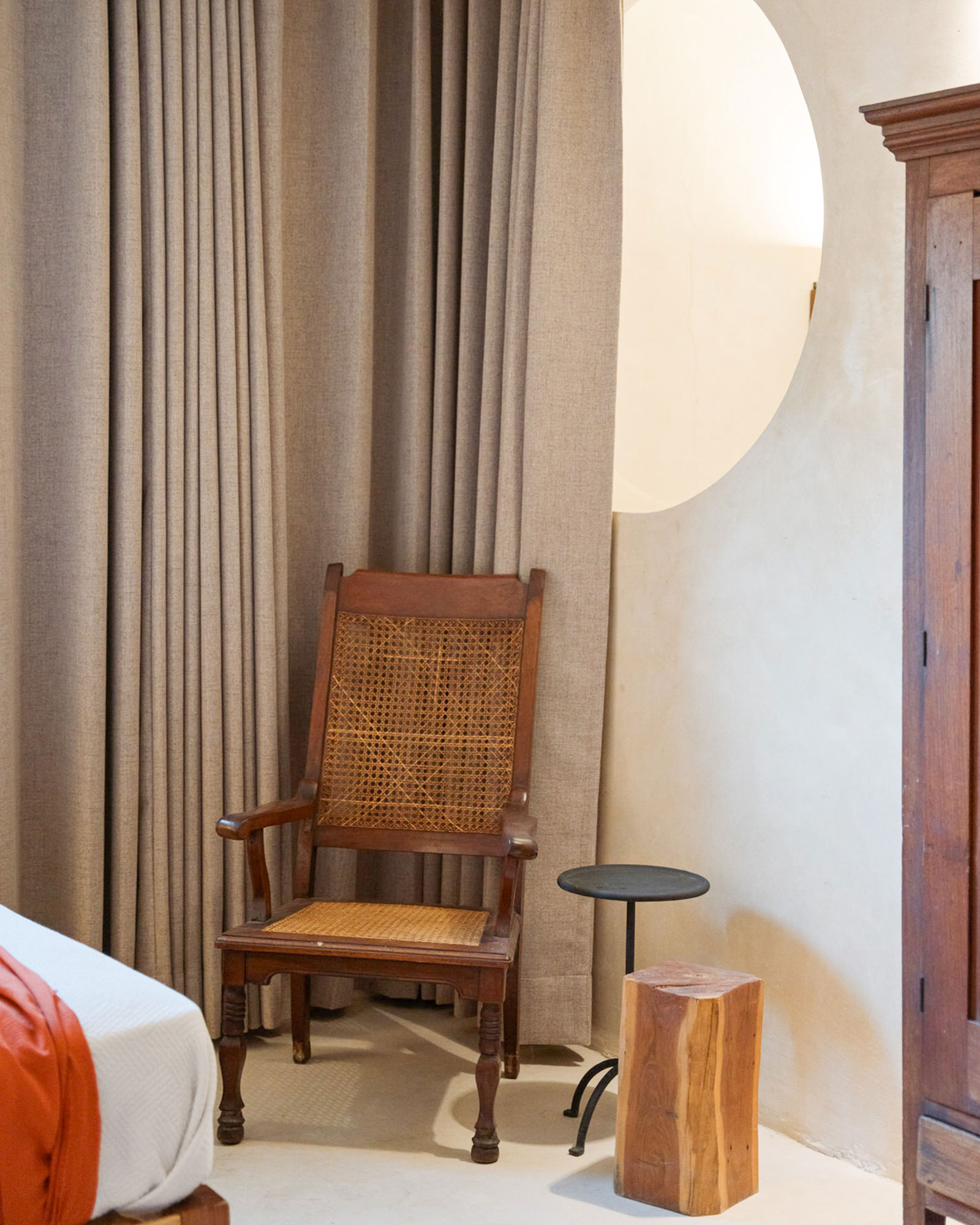 casa-ki-merida_house_merida-mexico_interior-chair.jpg