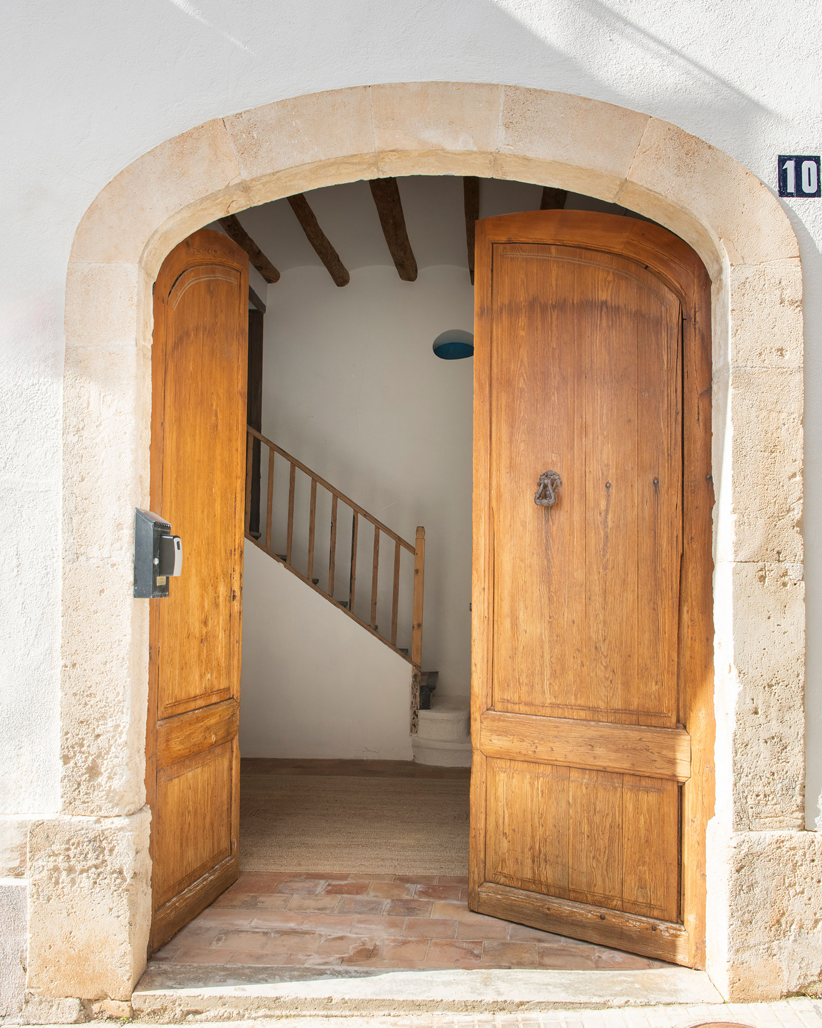 casa-maltesa_house_Catalonia-Spain_exterior-entrance.jpg