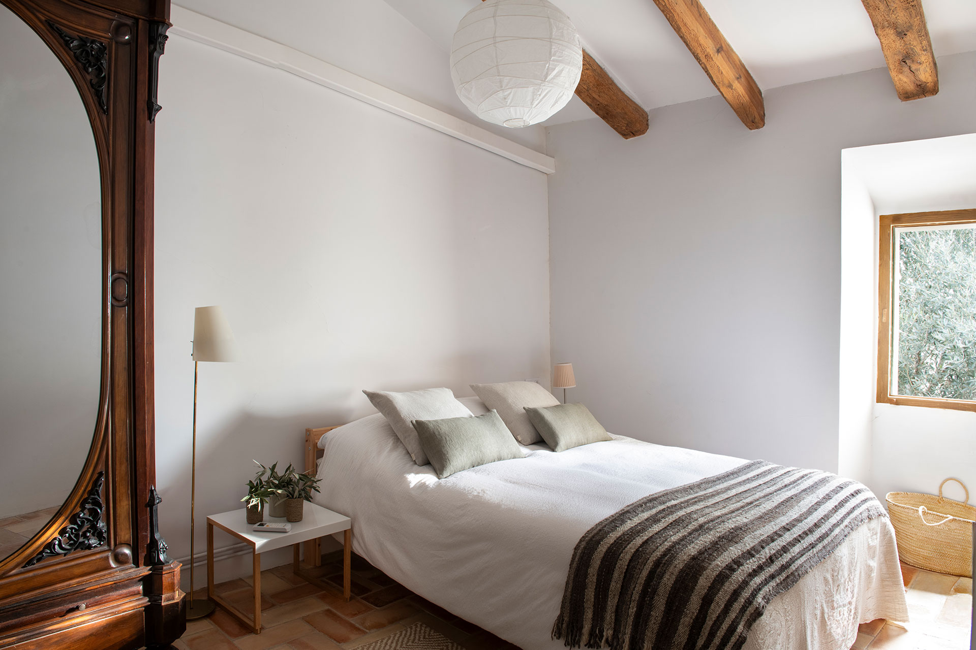 casa-maltesa_house_Catalonia-Spain_interior-bedroom.jpg