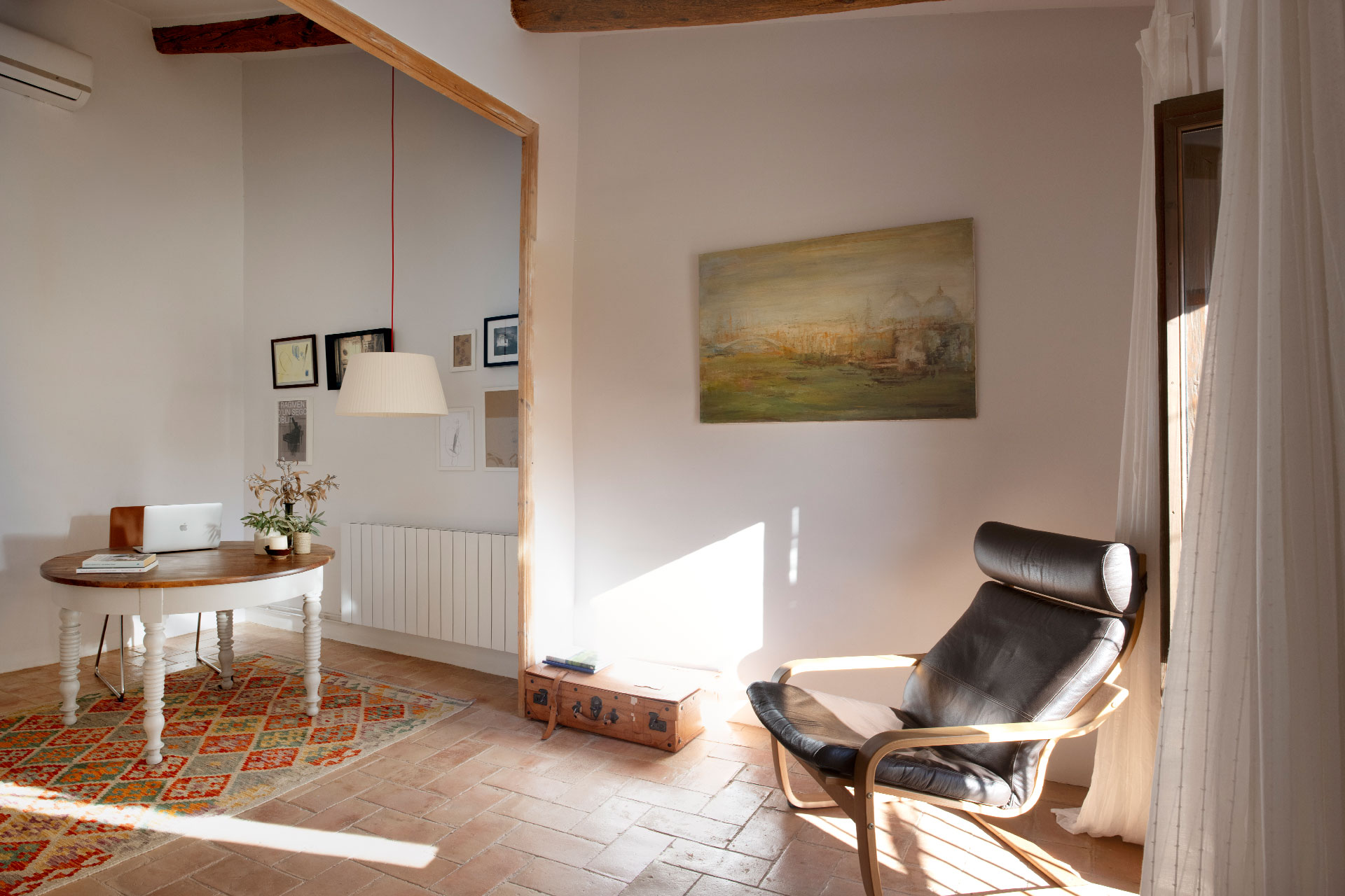 casa-maltesa_house_Catalonia-Spain_interior-chair.jpg