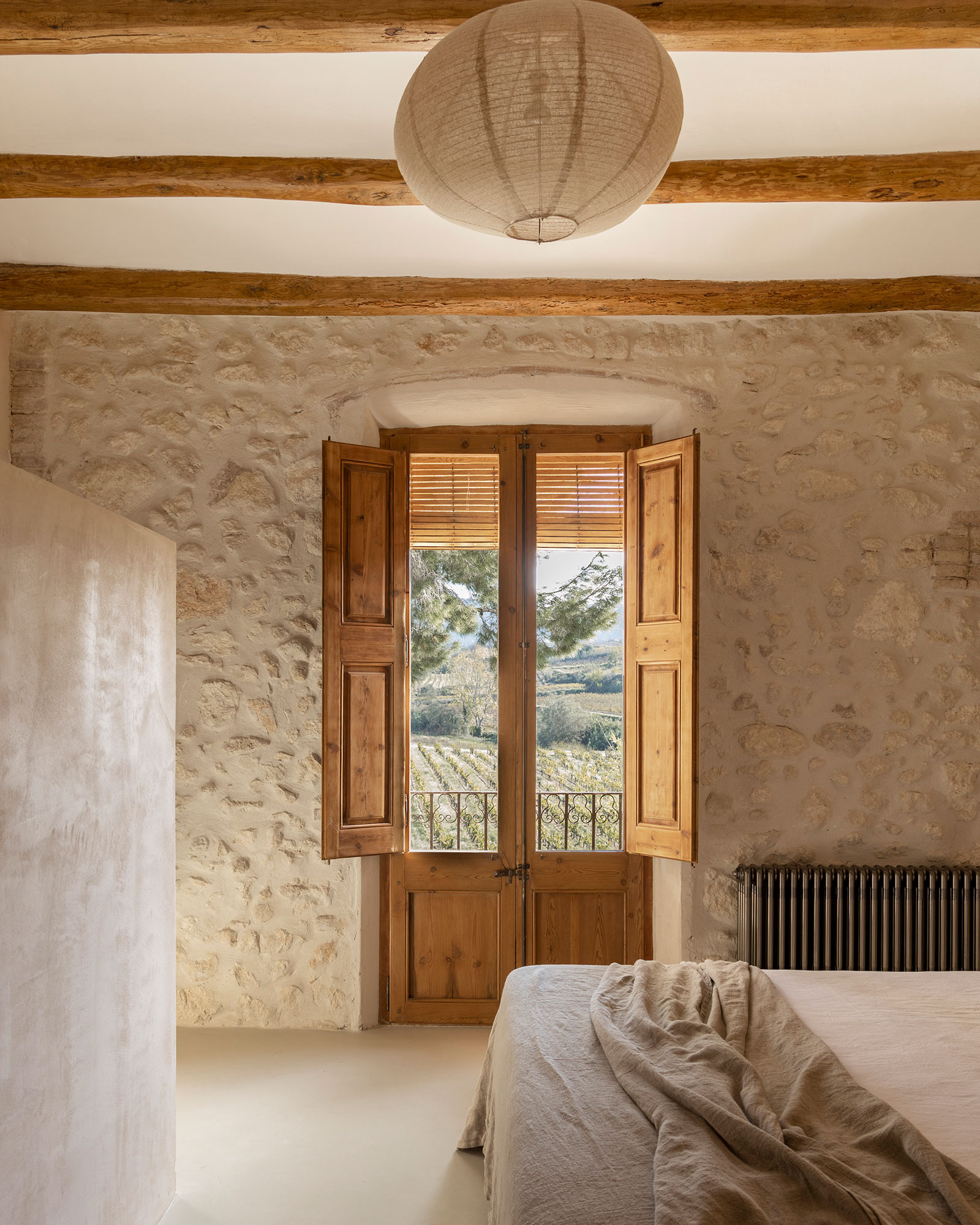 mas-grimosach_farmhouse_Catalunya-spain_interior-bedroom-window.jpg