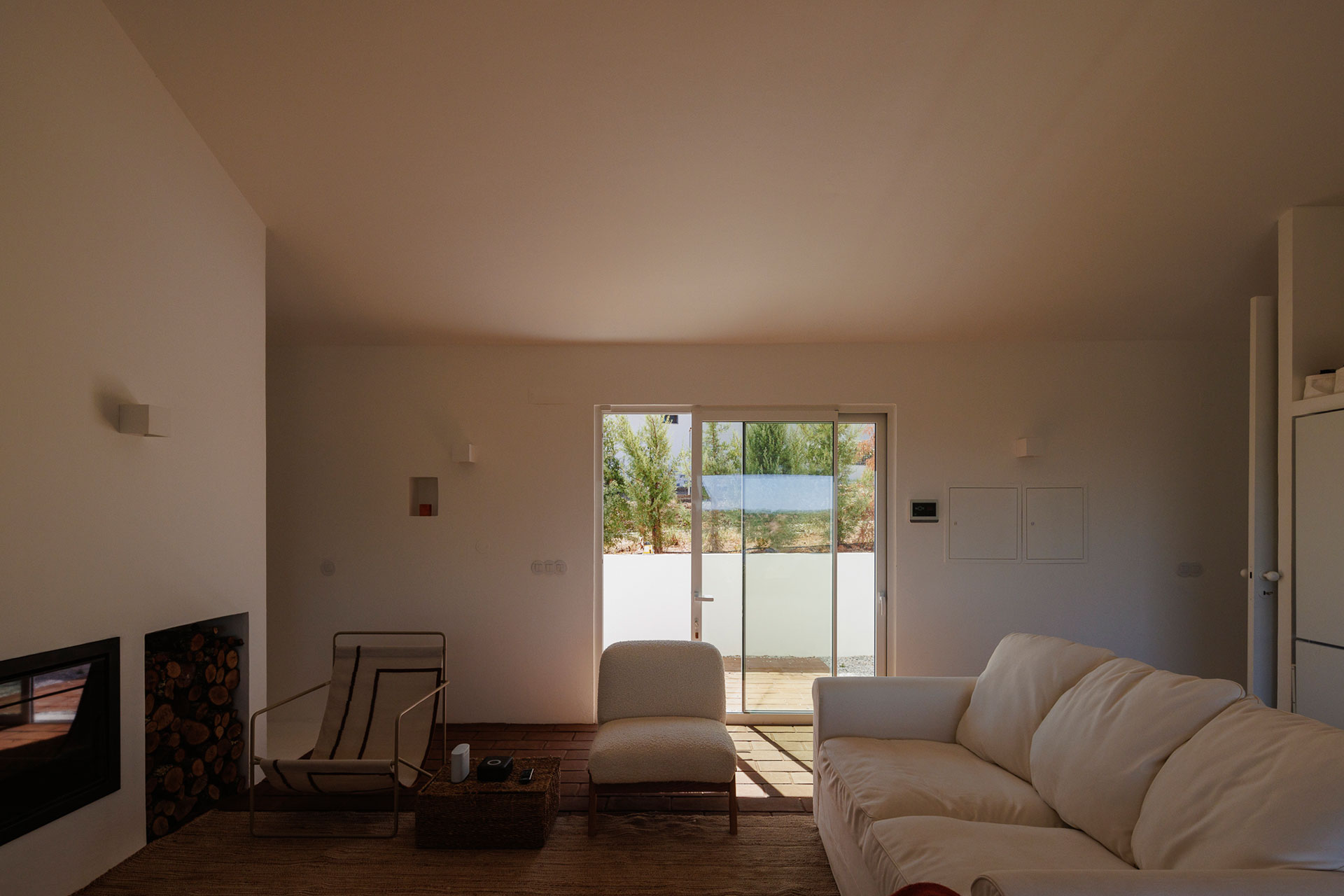 vagar-do-pastor_farmhouse_evora-portugal_interior-space-design.jpg