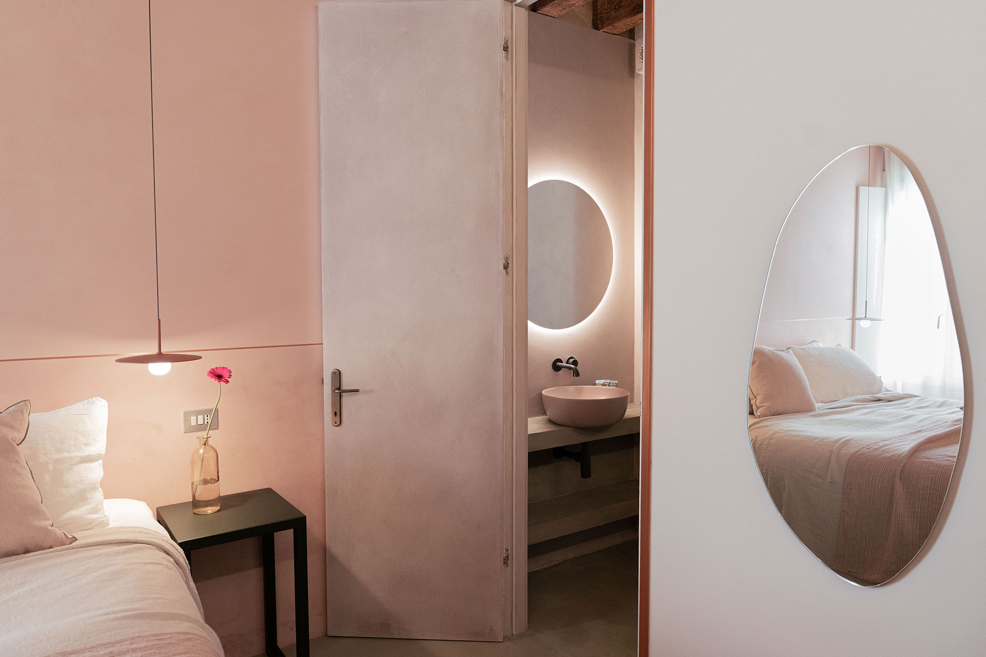 casa-della-sensa_palazzo_Veneto-italy_interior-bedroom-bathroom.jpg
