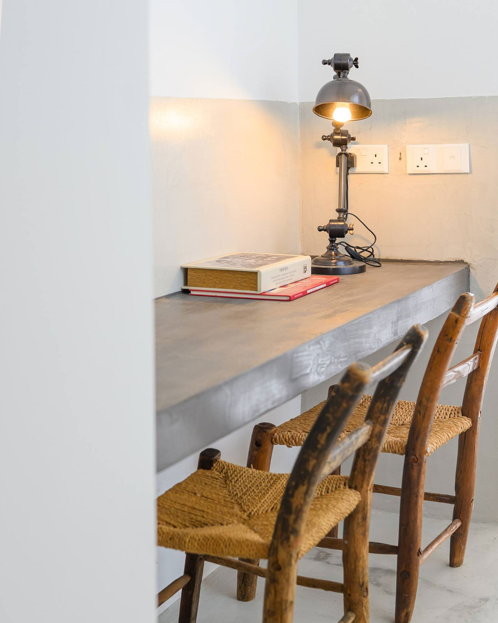 soul_house_Paphos-cyprus_interior-desk.jpg