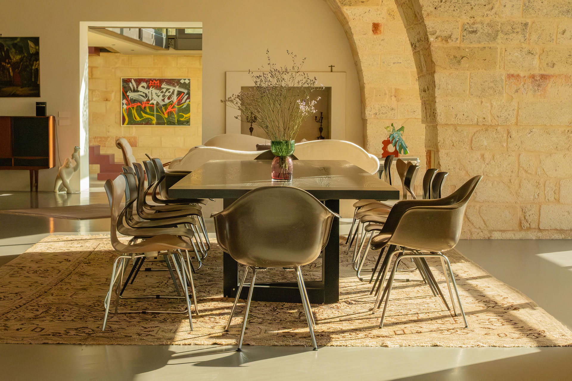masseria-li-cafari_villa_puglia-italy_interior-table.jpg