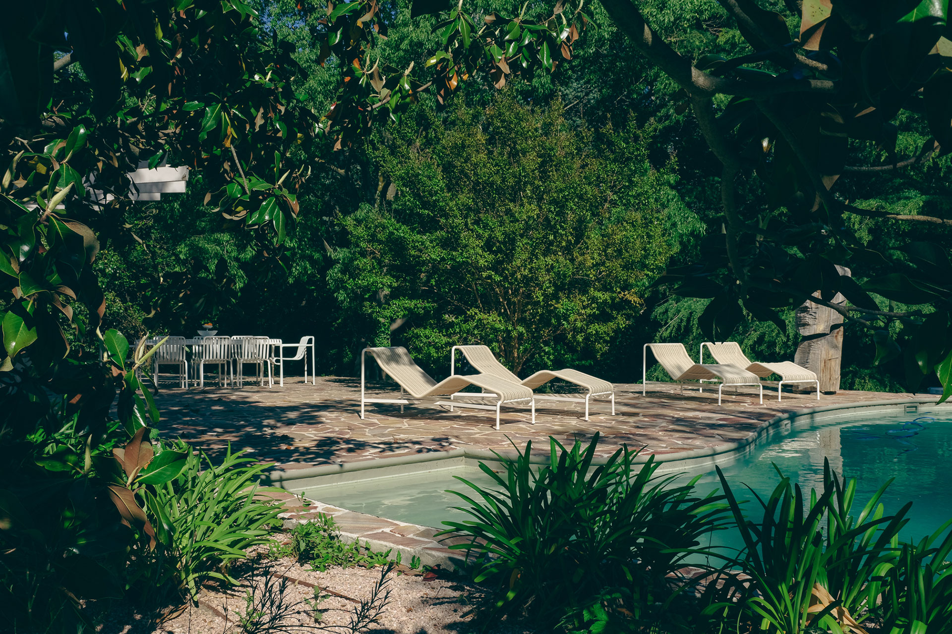 casa-ideale-villa-bank_villa_arles-france_exterior-pool.jpg