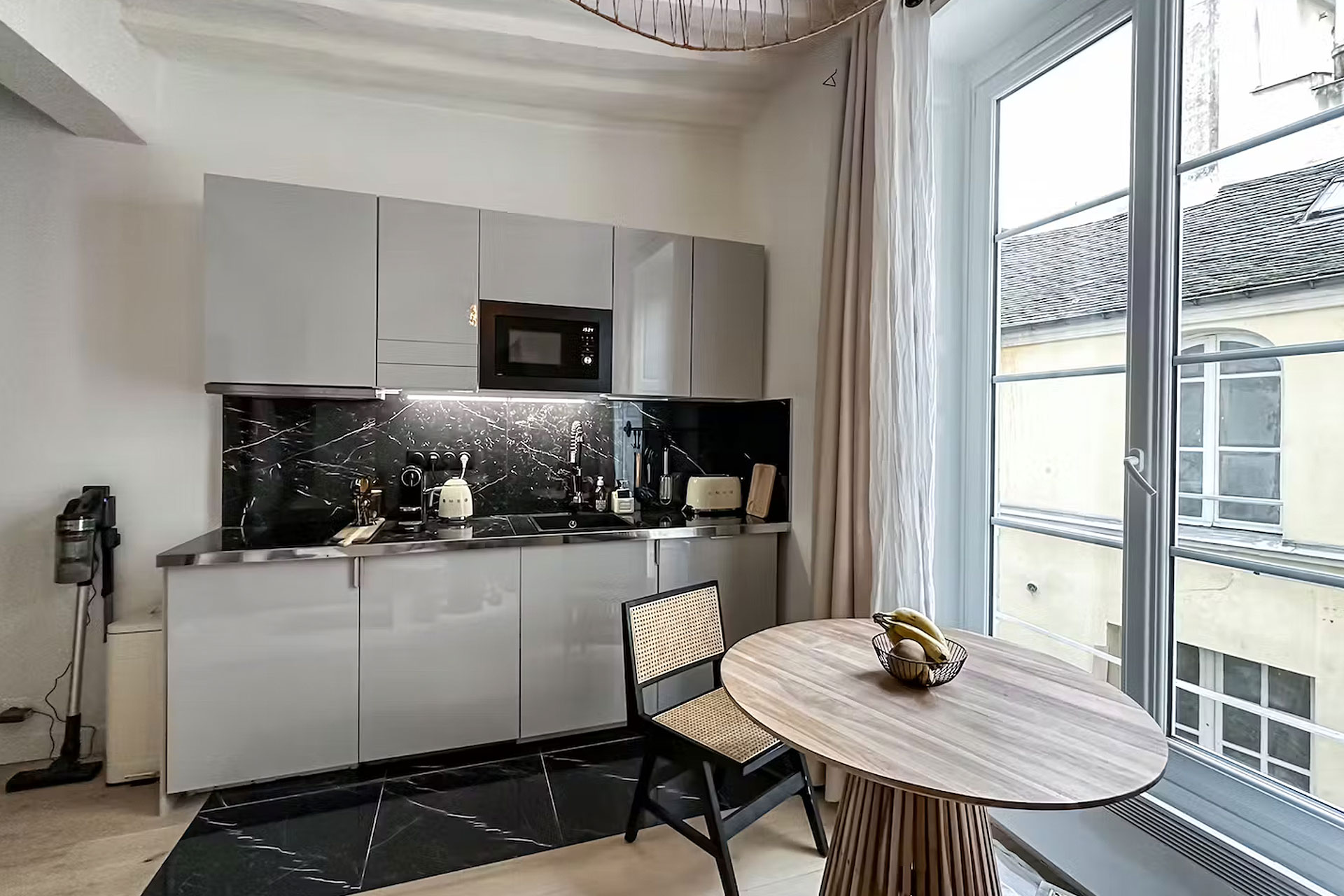 La-Citroulette_apartment_Paris-France_interior-kitchen.jpg