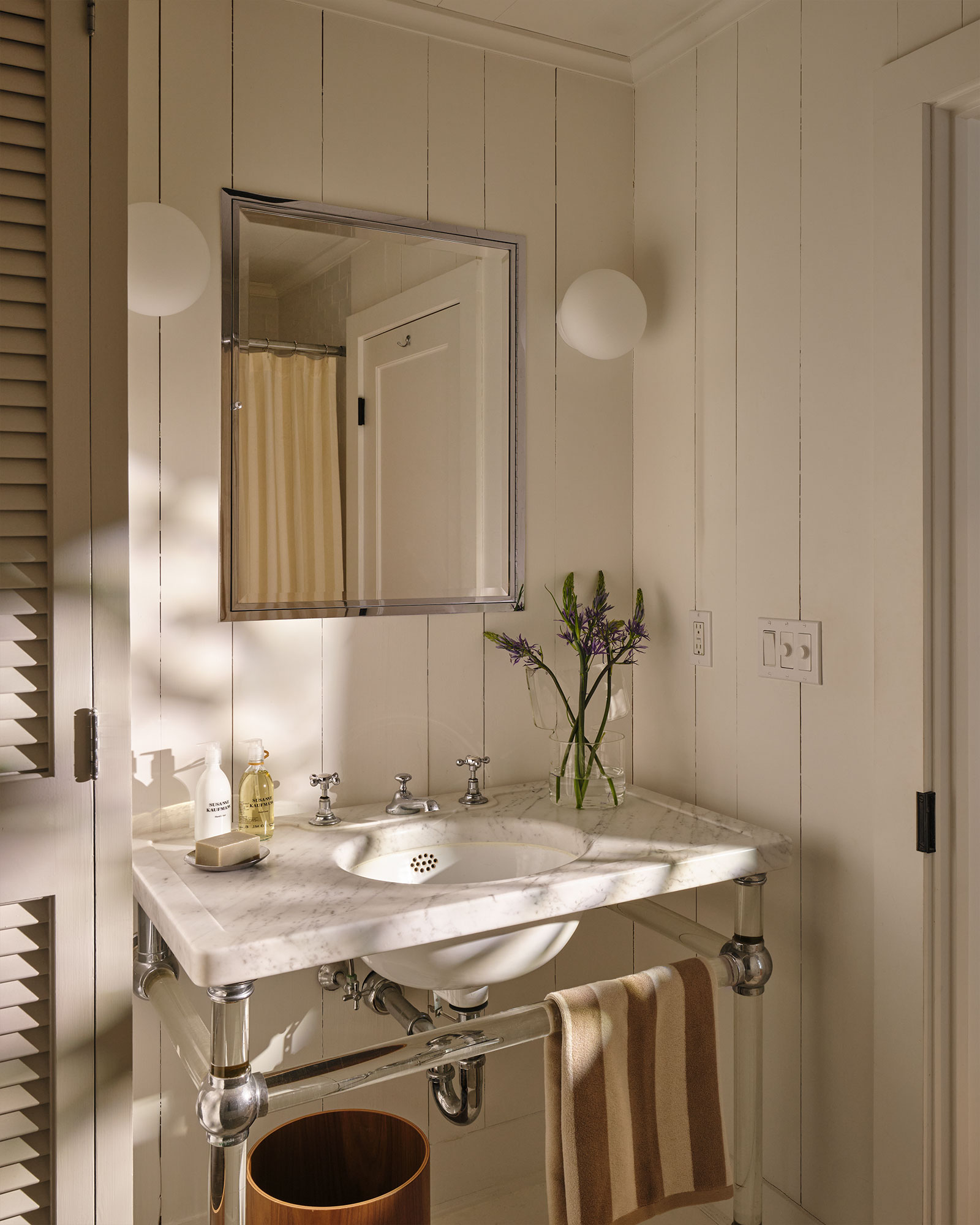 the-boat-house-shelter-island_house_shelter-island-new-york-usa_interior-bathroom.jpg