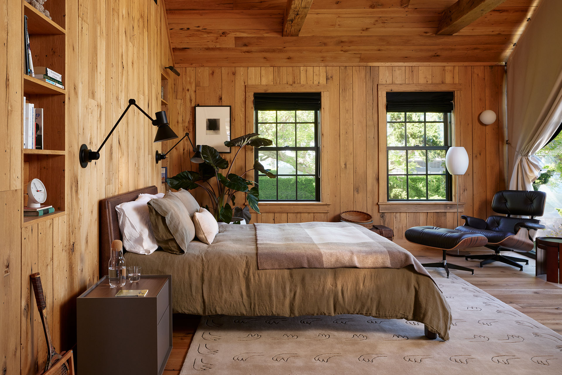 the-boat-house-shelter-island_house_shelter-island-new-york-usa_interior-bedroom-2.jpg