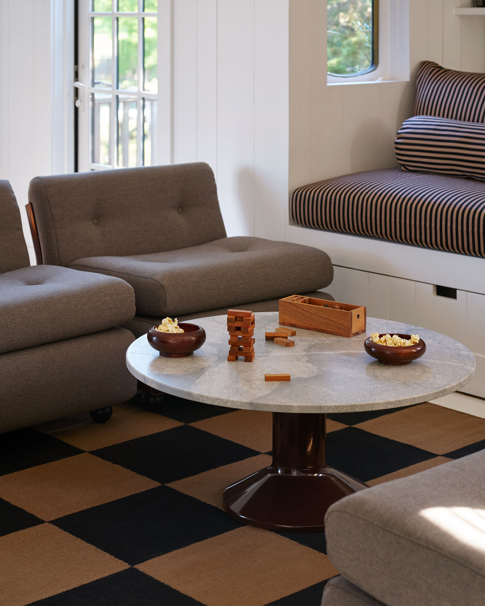 the-boat-house-shelter-island_house_shelter-island-new-york-usa_interior-games-detail.jpg