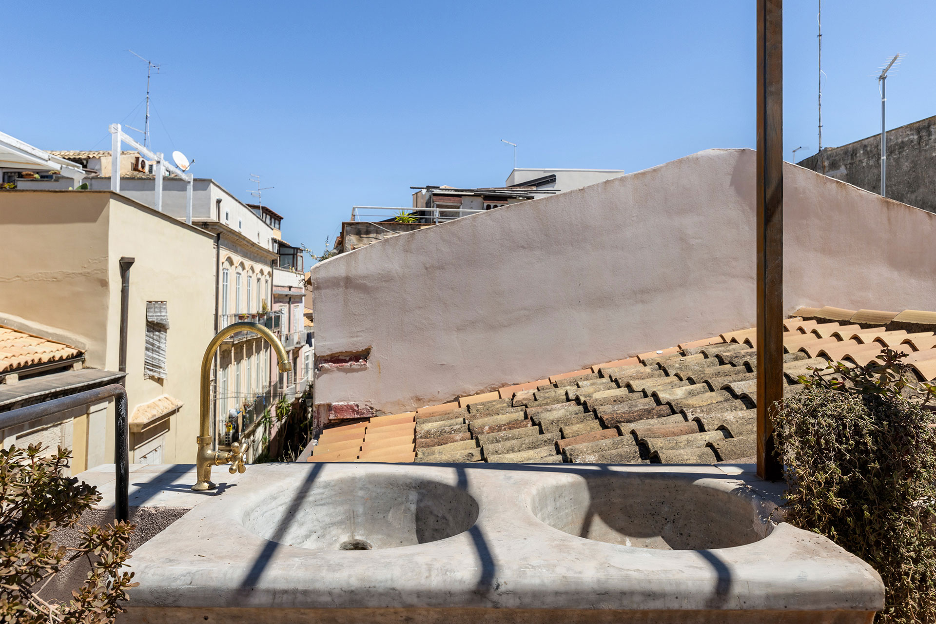 casa-lureca_house_sicily-italy_exterior-detail.jpg
