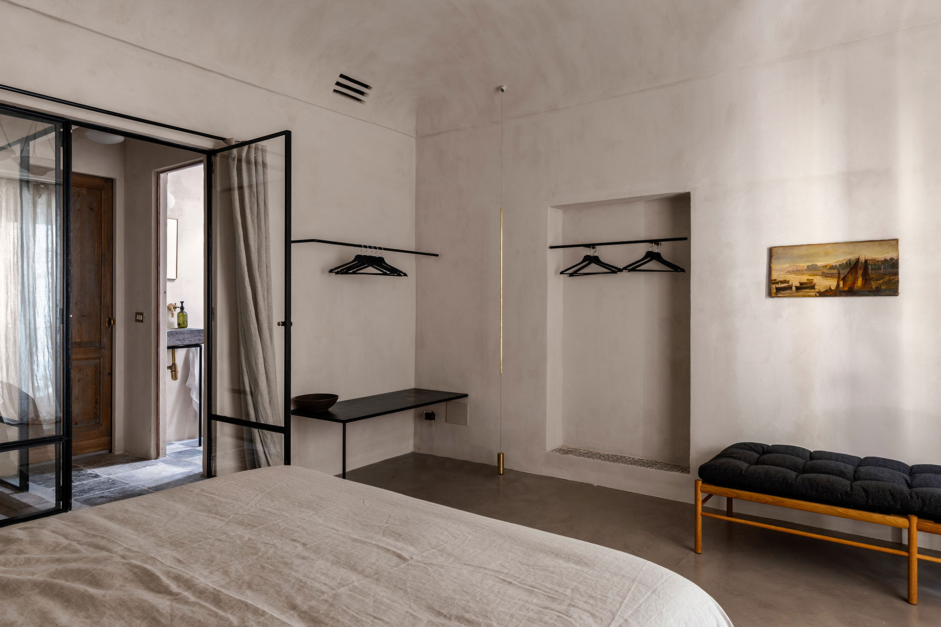 casa-lureca_house_sicily-italy_interior-bedroom-space.jpg