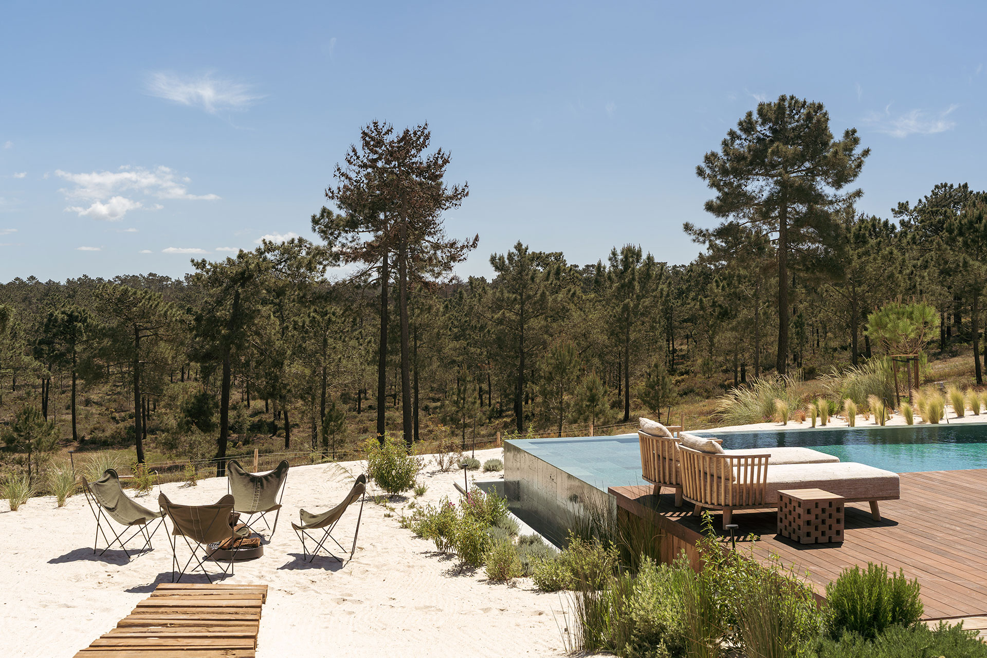 villa-stark_villa_comporta-setubal-portugal_exterior-space.jpg