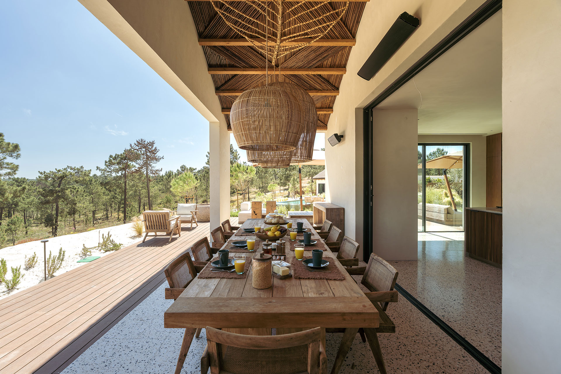 villa-stark_villa_comporta-setubal-portugal_exterior-table.jpg