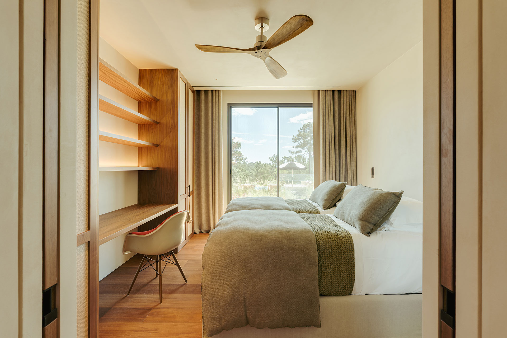 villa-stark_villa_comporta-setubal-portugal_interior-bed-room-view.jpg