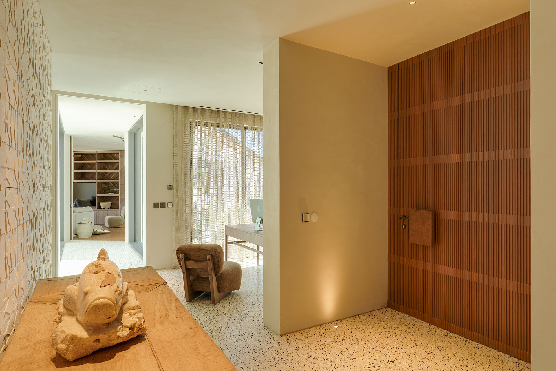 villa-stark_villa_comporta-setubal-portugal_interior-entrance.jpg