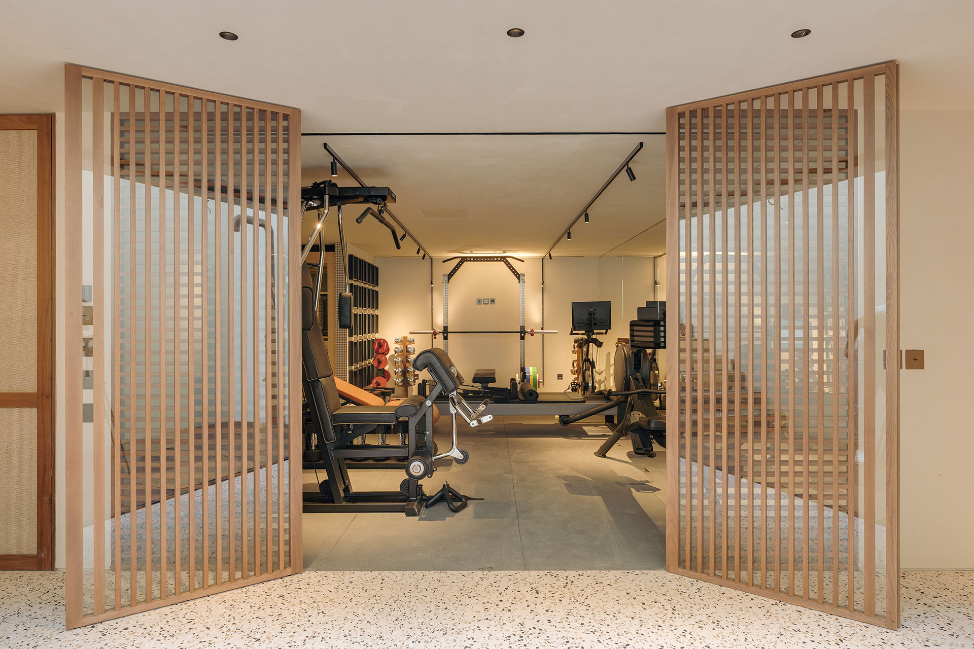 villa-stark_villa_comporta-setubal-portugal_interior-gym.jpg