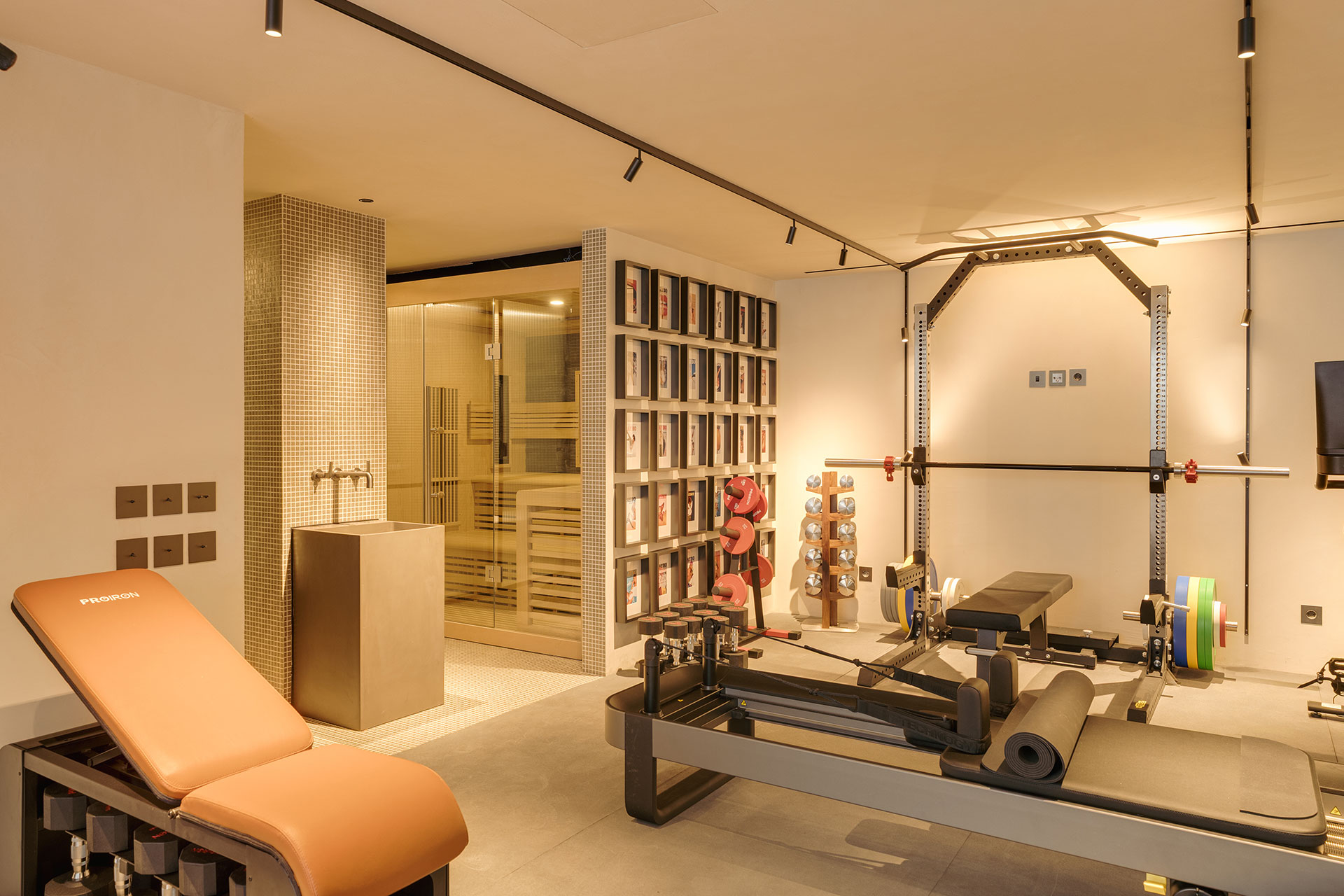 villa-stark_villa_comporta-setubal-portugal_interior-gym-design.jpg